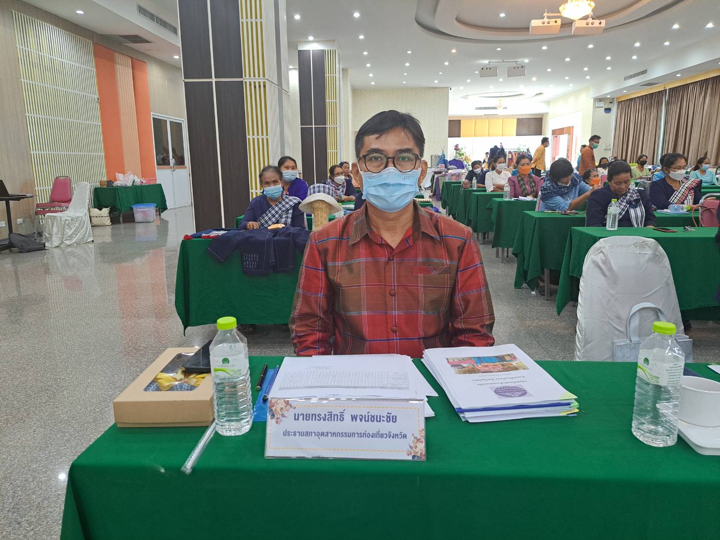 พช.ยโสธร คัดเลือก กลุ่มผู้ผลิต ผู้ประกอบการ OTOP ที่มีศักยภาพและมีความพร้อมที่จะพัฒนาเป็นศูนย์เรียนรู้ด้านภูมิปัญญาผ้าทอพื้นถิ่น ตามโครงการส่งเสริมผลิตภัณฑ์ด้านการท่องเที่ยว กิจกรรมหลัก พัฒนายกระดับคุณภาพผ้าทอ