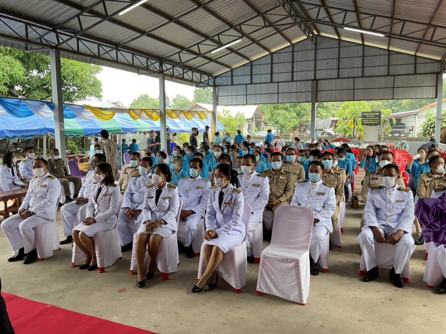 รวมใจรักพลังสามัคคี…️ชาวบ้านหนองนางตุ้ม จัดพิธีอัญเชิญเงินพระราชทานขวัญถุงกองทุนแม่ของแผ่นดิน ประจำปี 2564