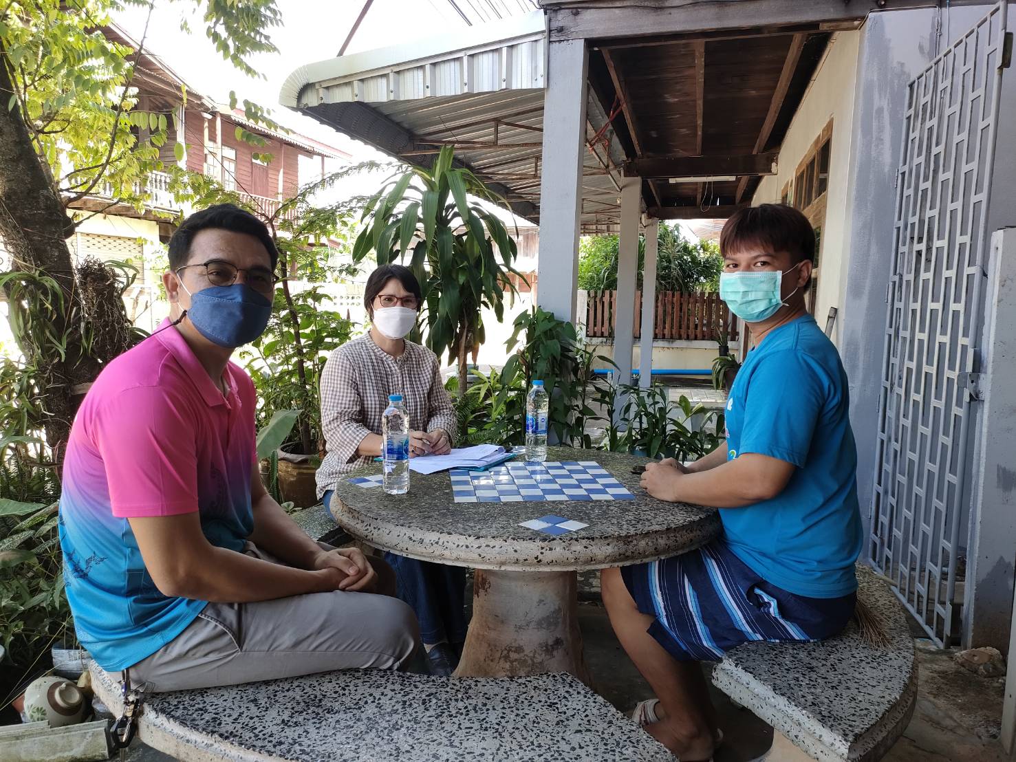 ?พช.ยโสธร ติดตามสนับสนุน การพัฒนาและยกระดับ กลุ่มผู้ผลิต ผู้ประกอบการ OTOP ประเภทผ้าและเครื่องแต่งกาย กลุ่มทอผ้ามัดหมี่ ผ้าพื้นเมือง บ้านห้องแซง หมู่ 18 ต.ห้องแซง และกลุ่มสัมมาชีพทอผ้าบ้านห้องแซงใต้ หมู่ 11 ต.ห้องแซง อ.เลิงนกทา