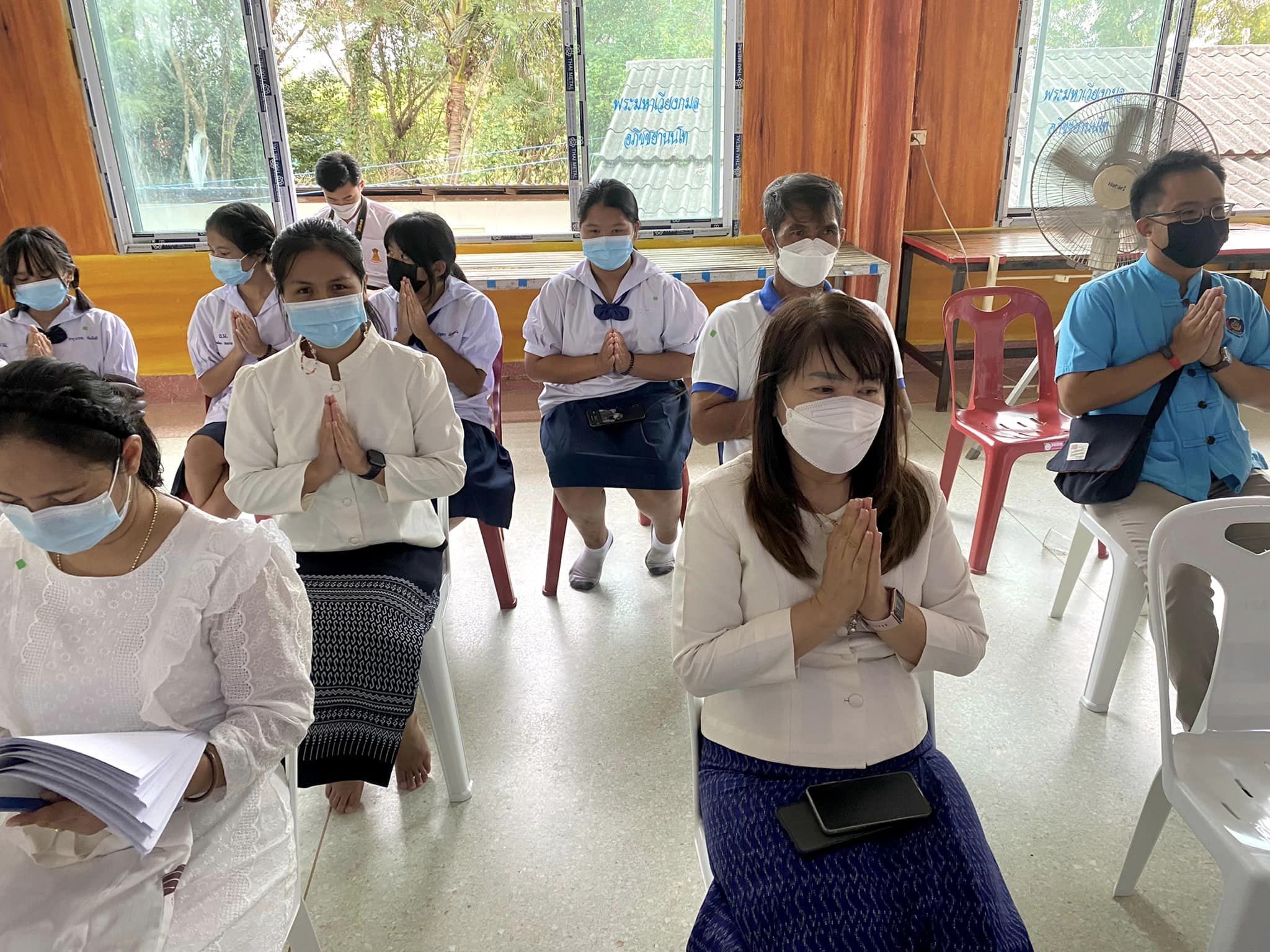 พช.ยโสธรร่วมพิธีเจริญพระพุทธมนต์ถวายพระพรชัยมงคลเฉลิมพระเกียรติ ประจำเดือน ตุลาคม 2565