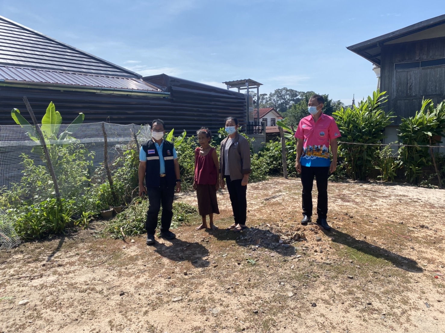 ??พช.ยโสธร ติดตามการสร้างบ้านครัวเรือนตามโครงการบ้านห่วงใยจากใจ GLO ประจำปี 2565