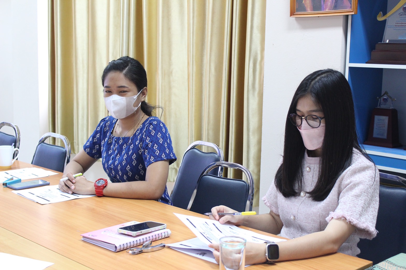 ?พช.ยโสธรร่วมประชุม การยืนยันลูกหนี้เงินทุนหมุนเวียน กองทุนพัฒนาบทบาทสตรี ผ่านระบบออนไลน์ (Zoom cloud Meeting)