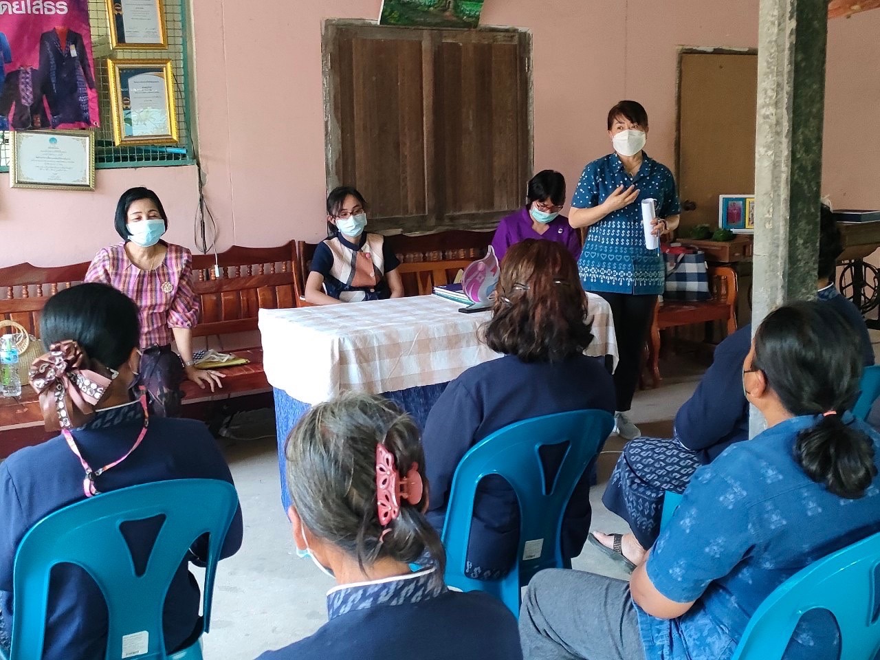 ?พช.ยโสธร ลงพื้นที่คัดเลือกกลุ่มผู้ผลิต ผู้ประกอบการ OTOP ตามโครงการ ส่งเสริมผลิตภัณฑ์ด้านการท่องเที่ยว กิจกรรมหลัก พัฒนายกระดับคุณภาพผ้าทอ