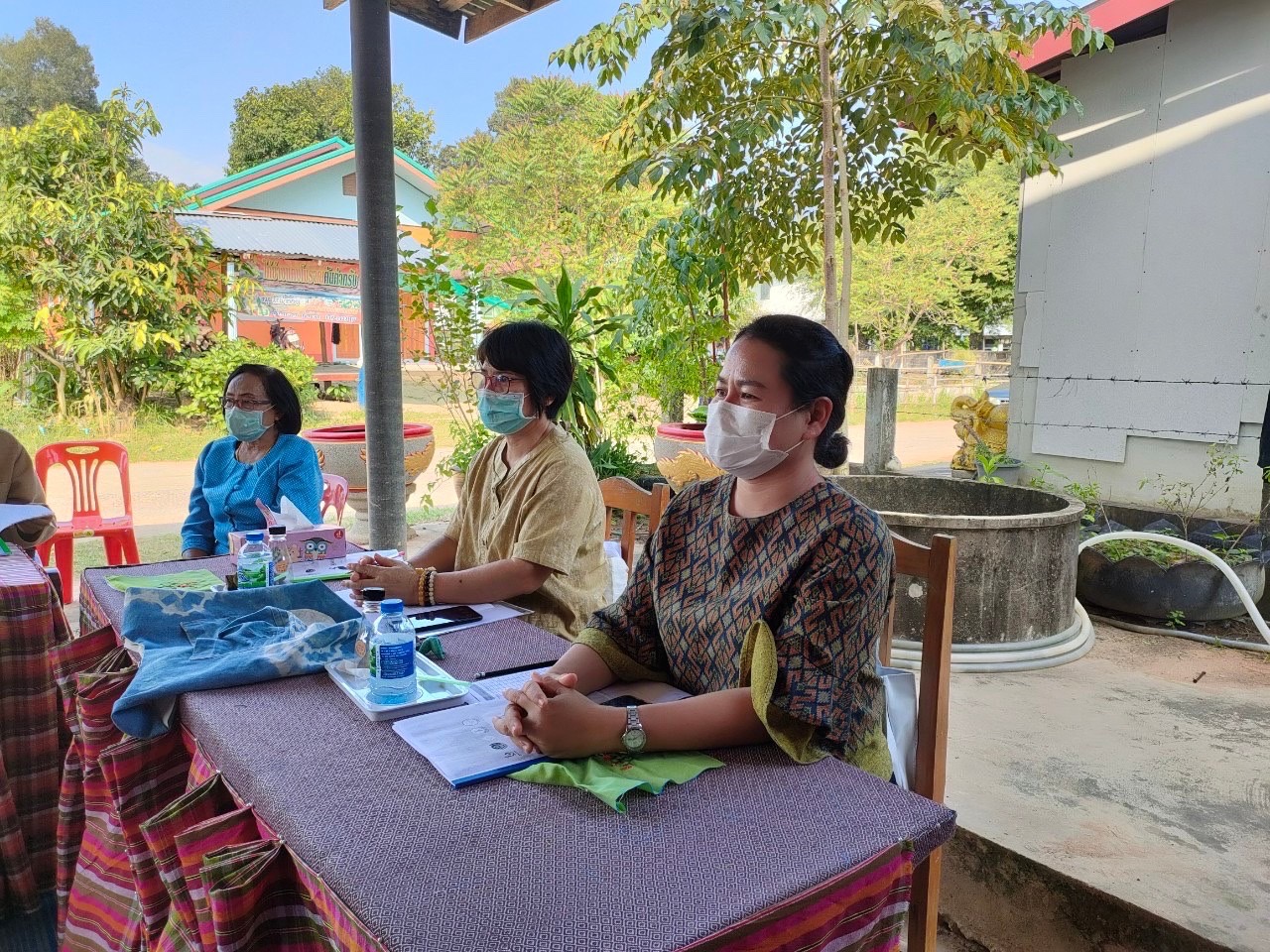 พช.ยโสธร ลงพื้นที่คัดเลือกกลุ่มผู้ผลิต ผู้ประกอบการ OTOP ตามโครงการ ส่งเสริมผลิตภัณฑ์ด้านการท่องเที่ยว กิจกรรมหลัก พัฒนายกระดับคุณภาพผ้าทอ