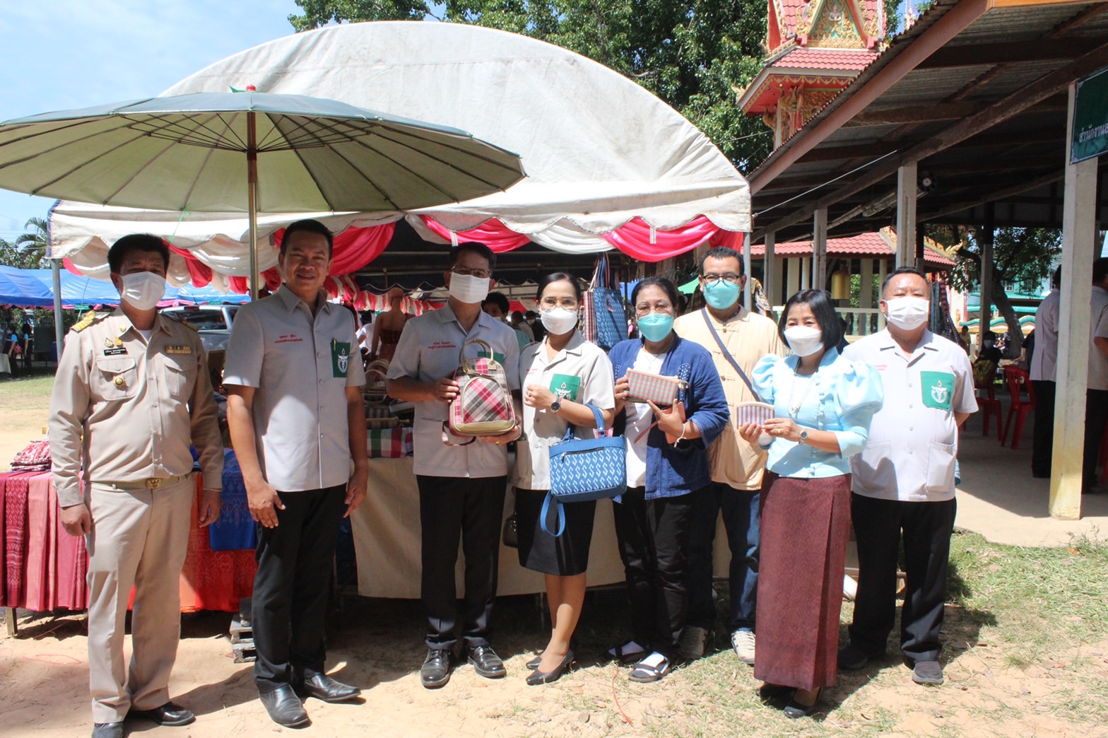 ?พช.ยโสธร ร่วมกิจกรรมหน่วยแพทย์อาสา สมเด็จพระศรีนครินทราบรมราชชนนี (พอ.สว.)ร่วมกับโครงการจังหวัดเคลื่อนที่ “เพิ่มรอยยิ้ม เติมความสุข ให้คนยโสธร”