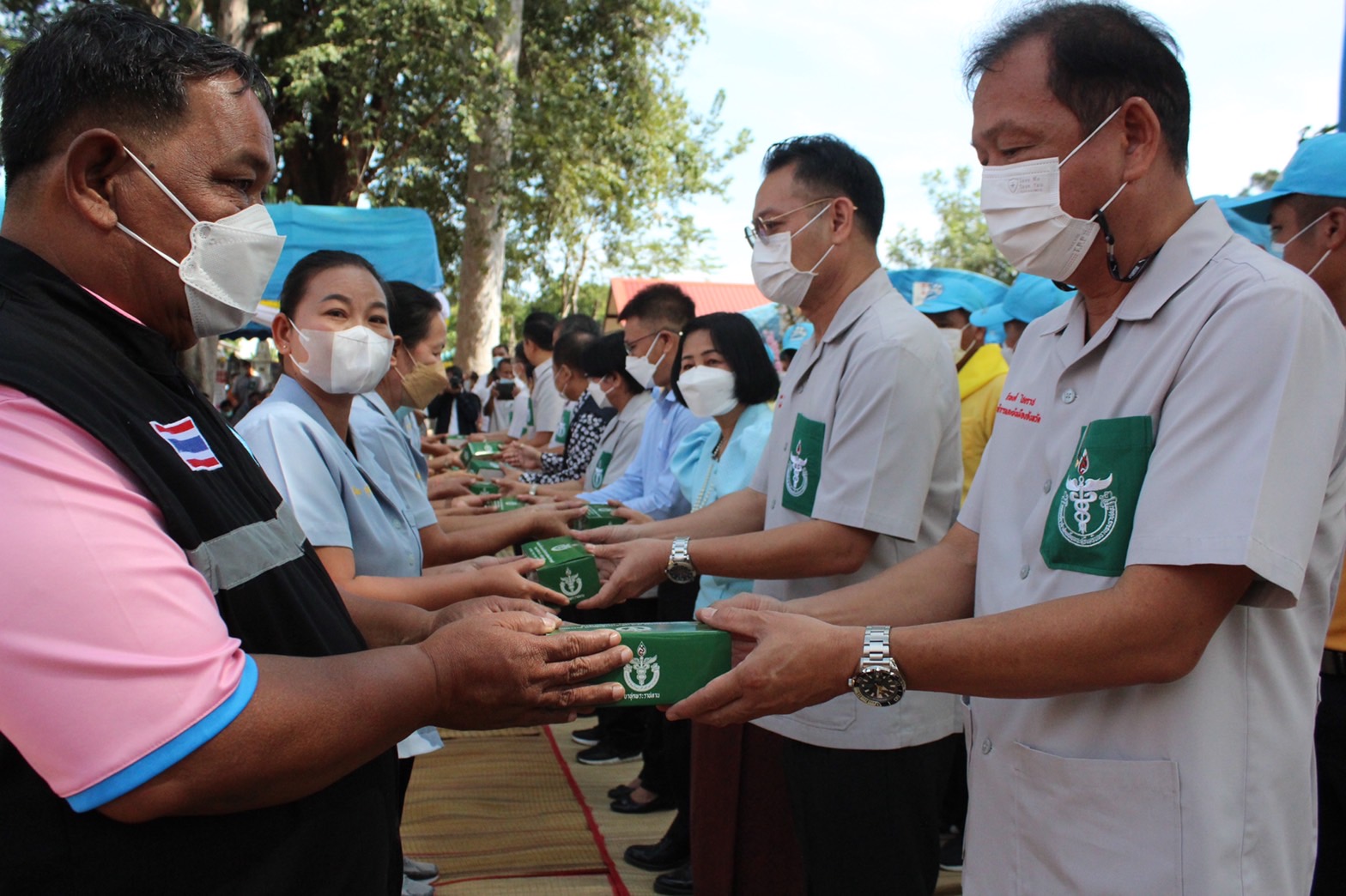 ?พช.ยโสธร ร่วมกิจกรรมหน่วยแพทย์อาสา สมเด็จพระศรีนครินทราบรมราชชนนี (พอ.สว.)ร่วมกับโครงการจังหวัดเคลื่อนที่ “เพิ่มรอยยิ้ม เติมความสุข ให้คนยโสธร”