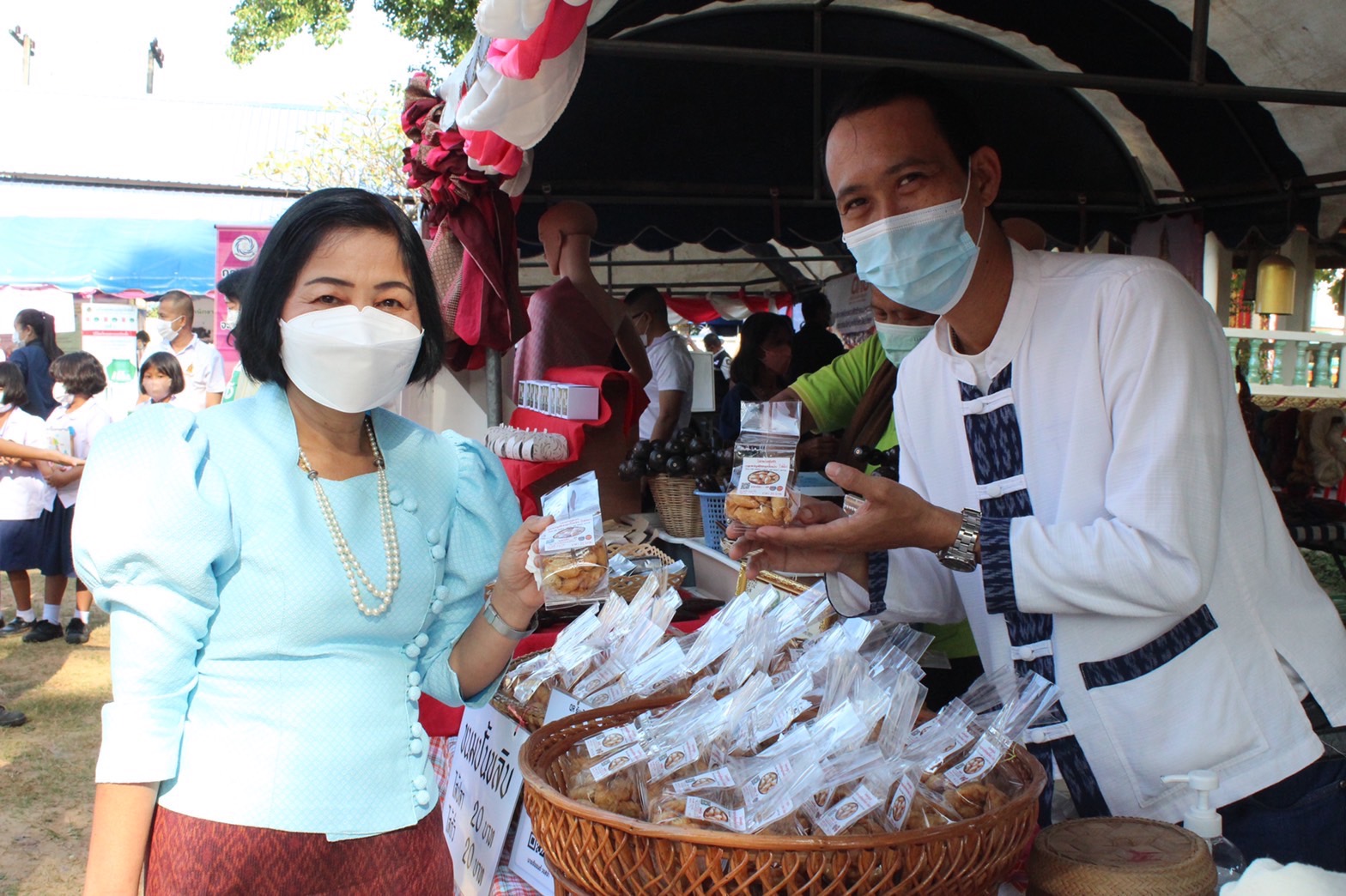 ?พช.ยโสธร ร่วมกิจกรรมหน่วยแพทย์อาสา สมเด็จพระศรีนครินทราบรมราชชนนี (พอ.สว.)ร่วมกับโครงการจังหวัดเคลื่อนที่ “เพิ่มรอยยิ้ม เติมความสุข ให้คนยโสธร”