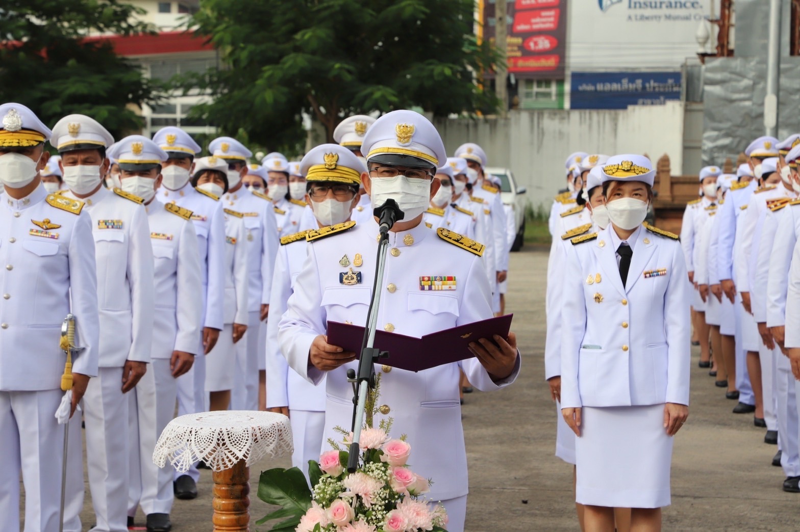 พช. ยโสธร ร่วมพิธีวางพวงมาลาถวายราชสักการะพระบรมราชานุสาวรีย์ พระบาทสมเด็จพระจุลจอมเกล้าเจ้าอยู่หัว ในวันปิยมหาราช