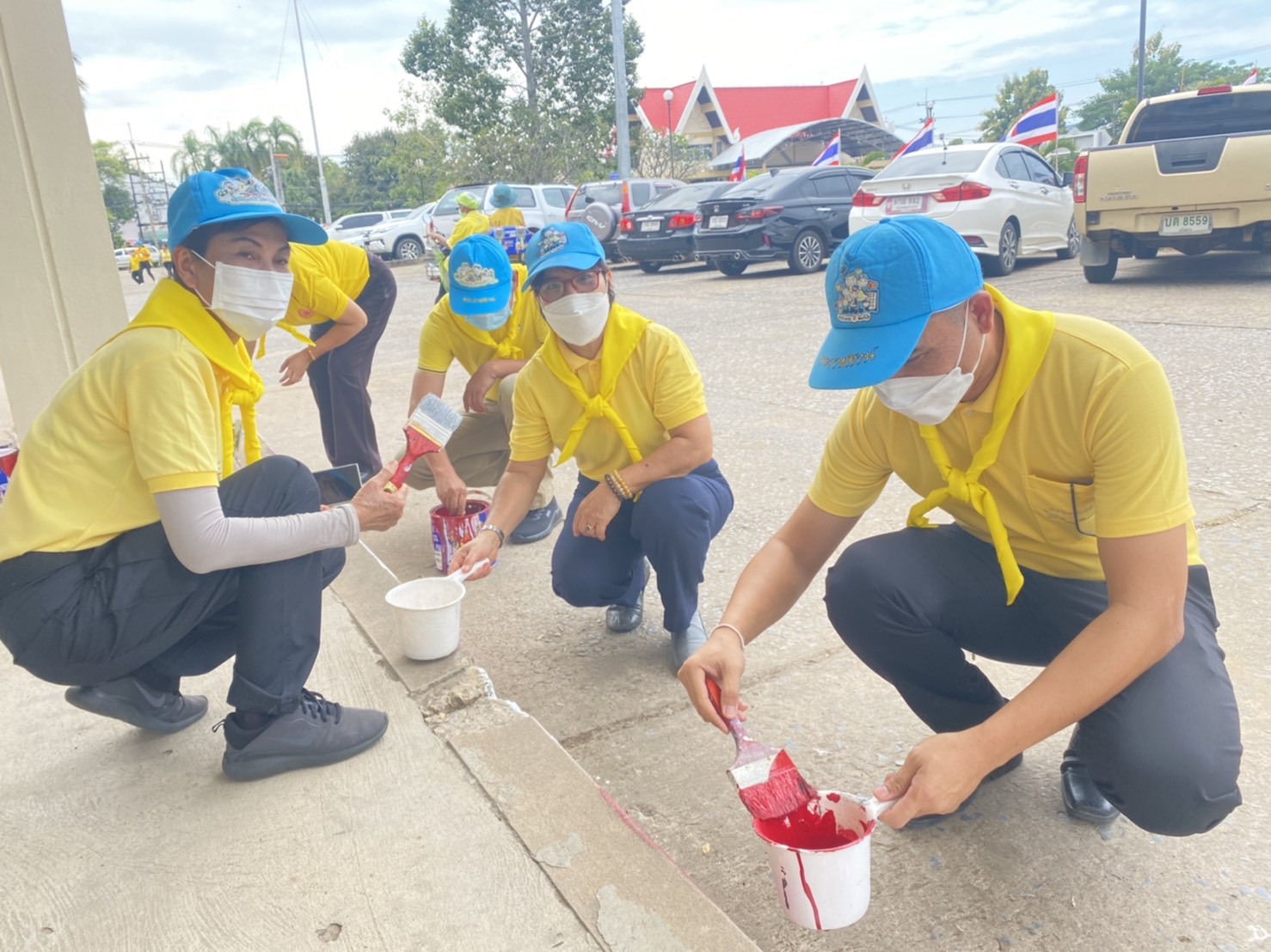พช. ยโสธร ร่วมพิธีวางพวงมาลาถวายราชสักการะพระบรมราชานุสาวรีย์ พระบาทสมเด็จพระจุลจอมเกล้าเจ้าอยู่หัว ในวันปิยมหาราช