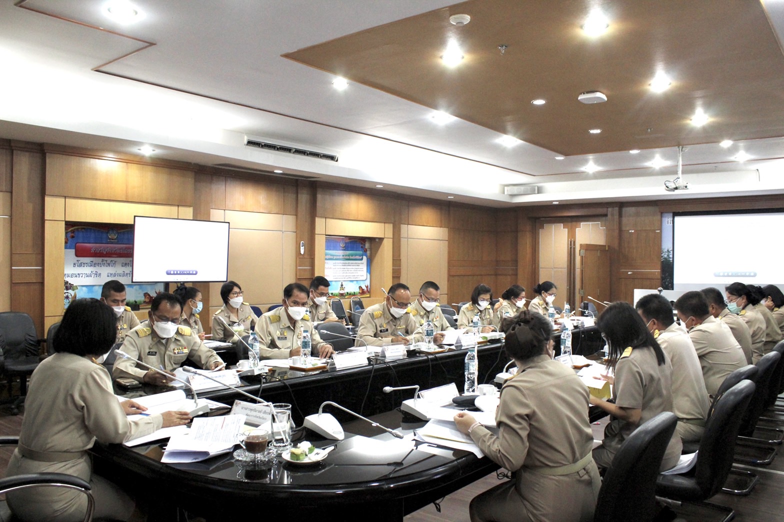 ?พช.ยโสธร ประชุมผู้บริหารและเจ้าหน้าที่พัฒนาชุมชนสังกัดสำนักงานพัฒนาชุมชนจังหวัดยโสธร ประจำเดือน ตุลาคม ครั้งที่ 10/ 2565