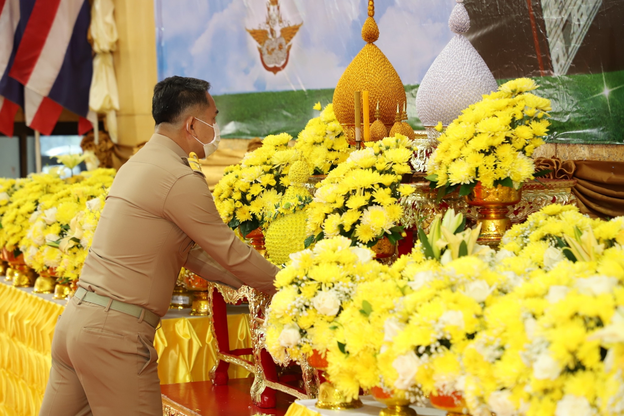 ?พช.ยโสธร ร่วมกิจกรรมน้อมรำลึกในพระมหากรุณาธิคุณ พระบาทสมเด็จพระบรมชนกาธิเบศร มหาภูมิพลอดุลยเดชมหาราช บรมนาถบพิตร เนื่องในวันพระบิดาแห่งฝนหลวง ประจำปี 2565
