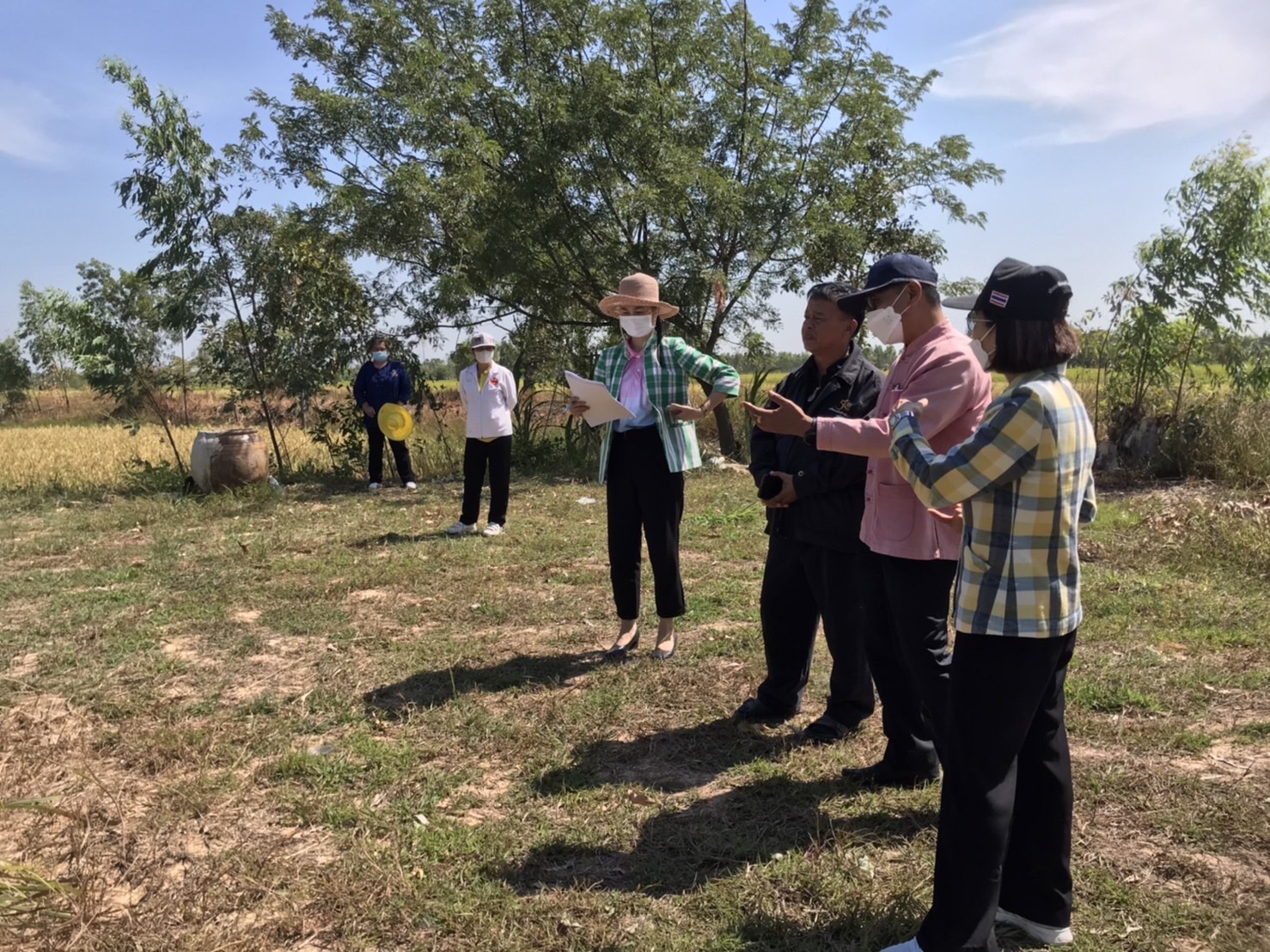 ?พช.ยโสธร ลงพื้นที่ติดตามและเตรียมรับการตรวจสอบผลสัมฤทธิ์และประสิทธิภาพการดำเนินงาน โครงการพัฒนาพื้นที่ต้นแบบการพัฒนาคุณภาพชีวิตตามหลักทฤษฏีใหม่ ประยุกต์สู่โคก หนอง นา โมเดล ในพื้นที่จังหวัดยโสธร