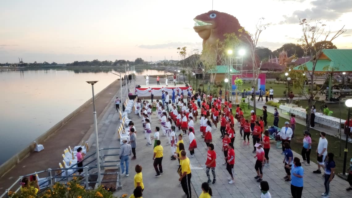 พช.ยโสธร ร่วมพิธีเปิด กิจกรรม “คนยโส Low Fat แดนซ์กระจาย รอบเอวหาย สบายกายา”