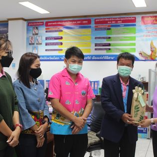 ทีมงานสำนักงานพัฒนาชุมชนอำเภอคำเขื่อนแก้ว ร่วมอวยพรปีใหม่ 2566 พัฒนาการจังหวัดยโสธร