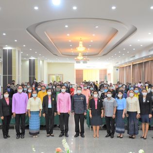 พช.ยโสธร ร่วมโครงการอบรมเชิงปฏิบัติการเพื่อพัฒนาศักยภาพศูนย์พัฒนาคุณภาพชีวิตและส่งเสริมอาชีพผู้สูงอายุจังหวัดยโสธร