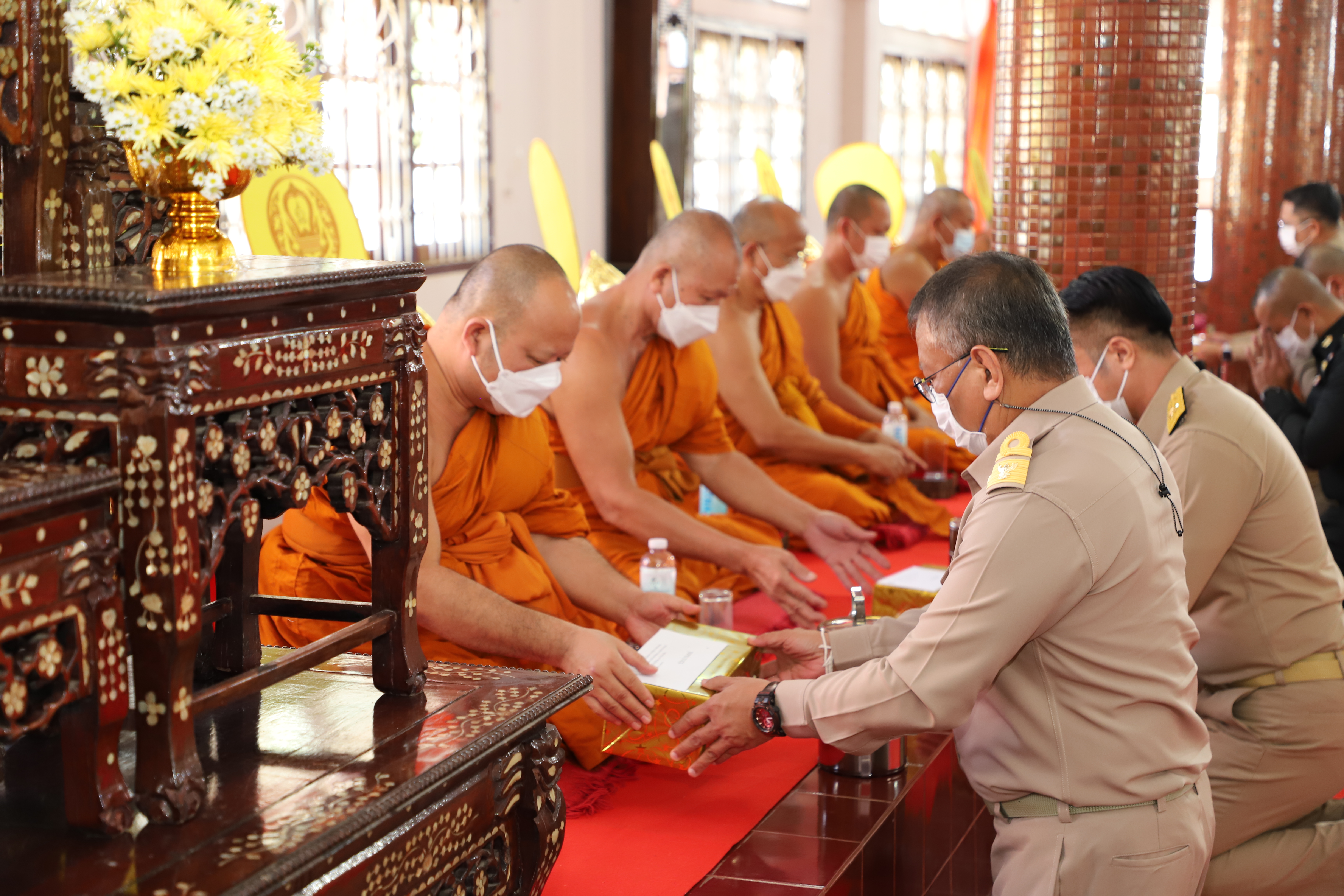 ?พช.ยโสธร ร่วมพิธีเจริญพระพุทธมนต์และเจริญจิตภาวนา เพื่อถวายพระพรชัยมงคลแด่สมเด็จพระเจ้าลูกเธอ เจ้าฟ้าพัชรกิติยาภา นเรนทิราเทพยวดี กรมหลวงราชสาริณีสิริพัชร มหาวัชรราชธิดา พร้อมทั้งร่วมกันปล่อยปลาและบริจาคโลหิต