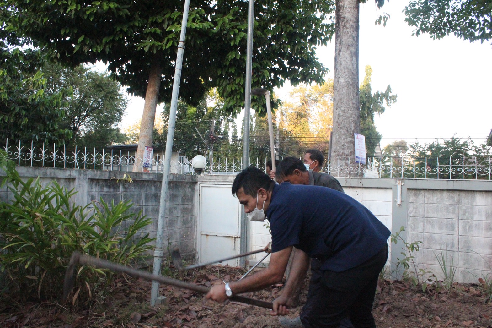 ☘️พช.ยโสธร เตรียมพื้นที่ดำเนินการปลูกผักสวนครัว ในการ น้อมนำแนวพระราชดำริของสมเด็จพระกนิษฐาธิราชเจ้า กรมสมเด็จพระเทพรัตนราชสุดาฯ สยามบรมราชกุมารี สู่ปฏิบัติการปลูกผักสวนครัว เพื่อสร้างความมั่นคงทางอาหารต่อเนื่อง