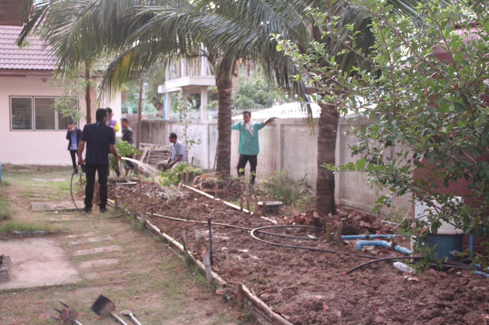 ☘️พช.ยโสธร เตรียมพื้นที่ดำเนินการปลูกผักสวนครัว ในการ น้อมนำแนวพระราชดำริของสมเด็จพระกนิษฐาธิราชเจ้า กรมสมเด็จพระเทพรัตนราชสุดาฯ สยามบรมราชกุมารี สู่ปฏิบัติการปลูกผักสวนครัว เพื่อสร้างความมั่นคงทางอาหารต่อเนื่อง