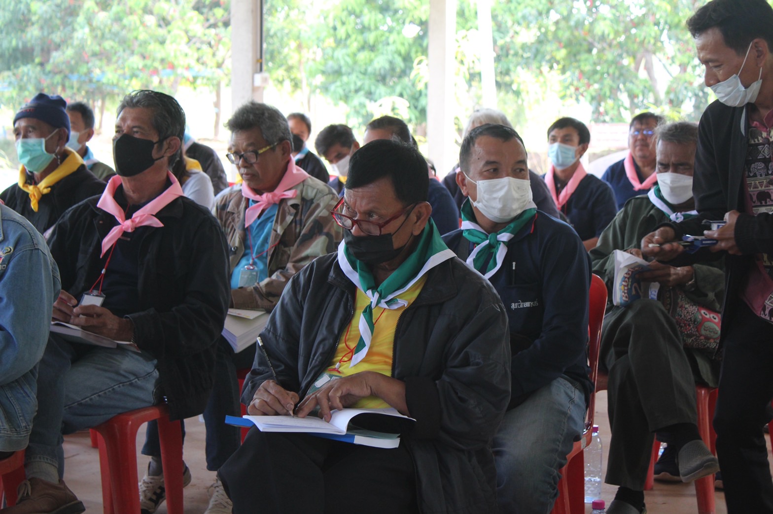 ?พช.ยโสธร ดำเนินโครงการพัฒนาหมู่บ้านเศรษฐกิจพอเพียง กิจกรรมที่ ๑ สร้างและพัฒนากลไกขับเคลื่อน ในระดับพื้นที่ ณ ศูนย์เรียนรู้ทฤษฎีใหม่รูปแบบ “โคก หนอง นา” หมู่ที่ 10 ตำบลพระเสาร์ อำเภอมหาชนะชัย จังหวัดยโสธร