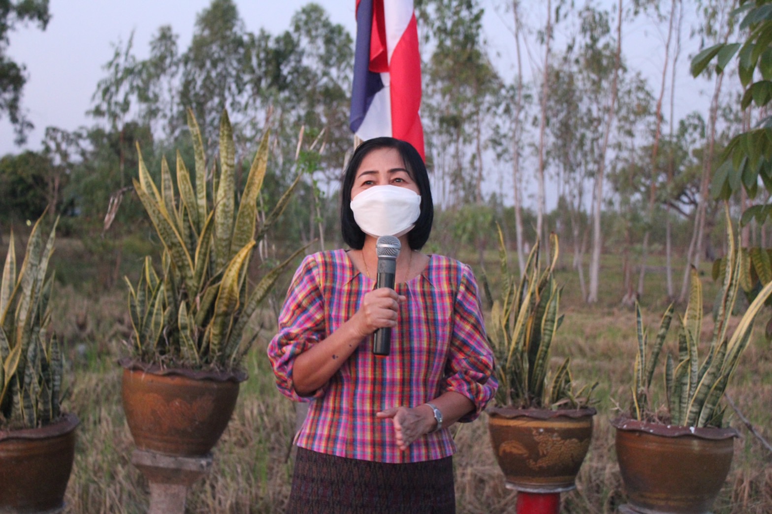 ?พช.ยโสธร ดำเนินโครงการพัฒนาหมู่บ้านเศรษฐกิจพอเพียง กิจกรรมที่ ๑ สร้างและพัฒนากลไกขับเคลื่อน ในระดับพื้นที่ ณ ศูนย์เรียนรู้ทฤษฎีใหม่รูปแบบ “โคก หนอง นา” หมู่ที่ 10 ตำบลพระเสาร์ อำเภอมหาชนะชัย จังหวัดยโสธร