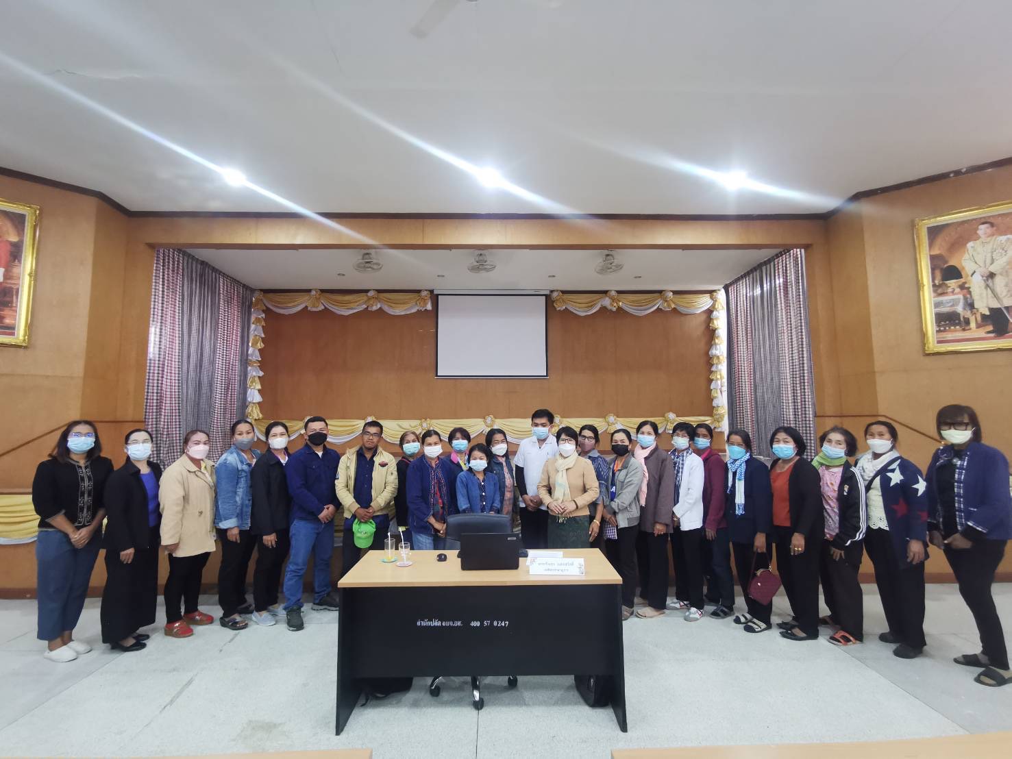 ?พช.ยโสธร่วมกับ สำนักงานสาธารณสุขจังหวัดยโสธร จัดประชุมชี้แจงสร้างความเข้าใจแนวทางการปฏิบัติของผู้ผลิต ผู้ประกอบการ OTOP ด้านสถานที่ ด้านผลิตภัณฑ์ และการโฆษณาให้กับกลุ่มผู้ผลิต ผู้ประกอบการ OTOP