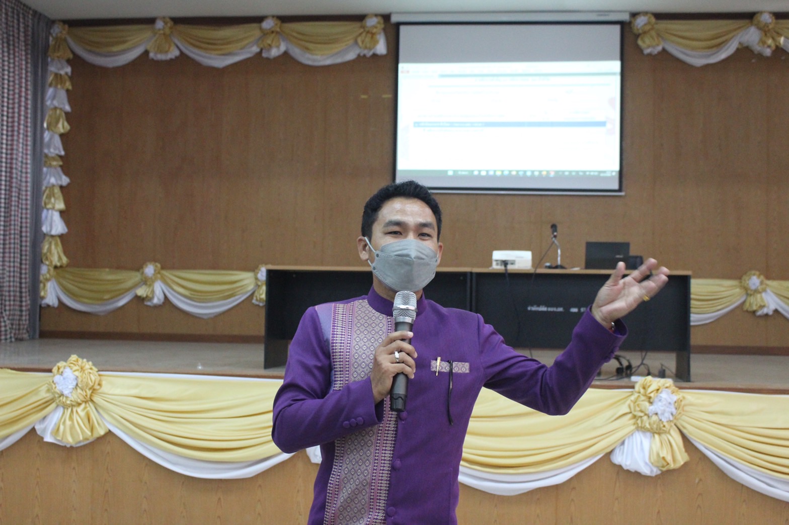 ?พช.ยโสธร พร้อมลุยเดินหน้า ประชุมเชิงปฏิบัติการเพิ่มศักยภาพงานทุนชุมชนเสริมสร้างธรรมาภิบาลและ การเข้าถึงแหล่งทุน