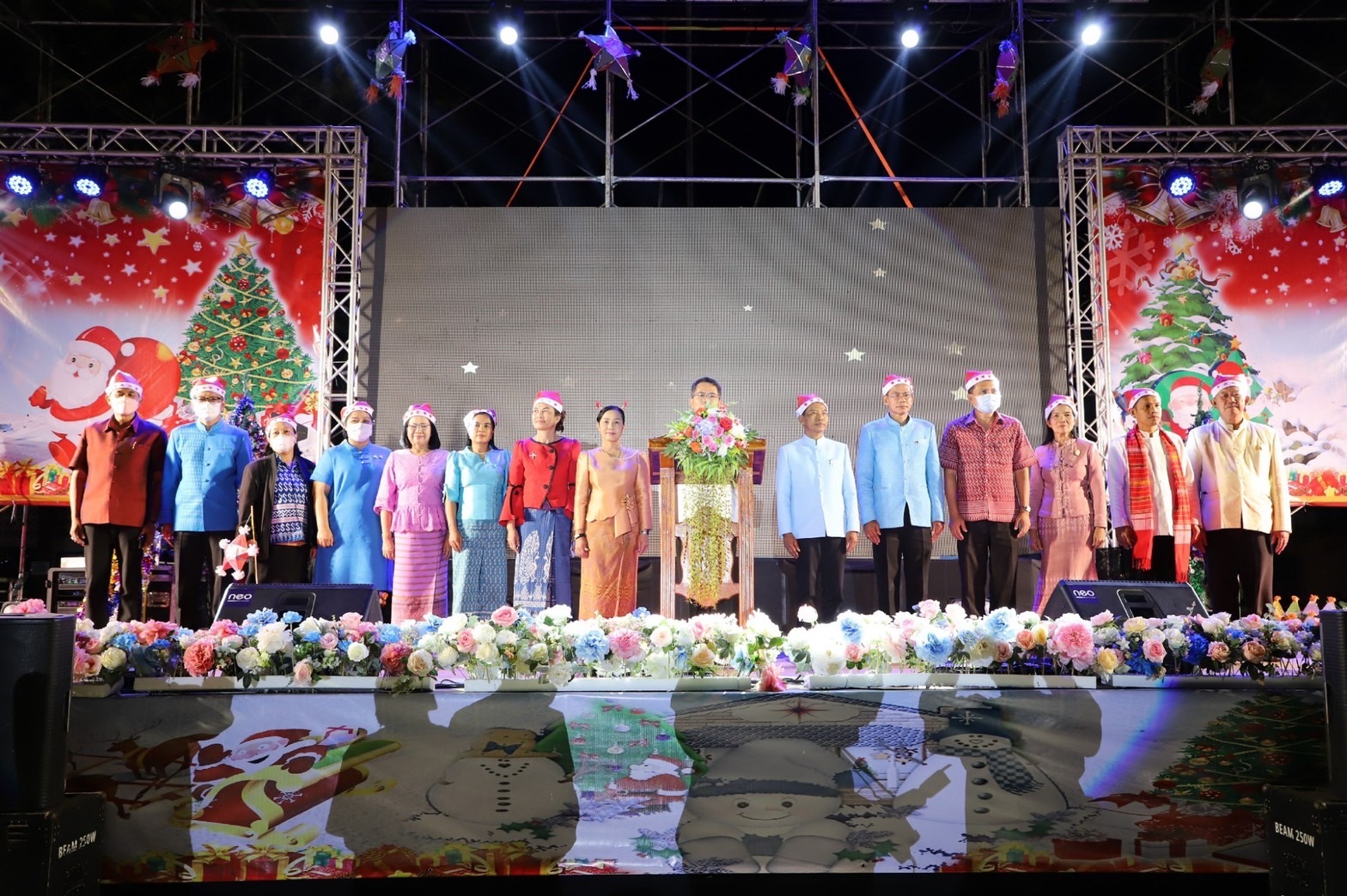 ?พช.ยโสธร ร่วมงานประเพณีแห่ดาวเทศกาลคริสต์มาส ส่งเสริมการท่องเที่ยวกระตุ้นเศรษฐกิจในพื้นที่อำเภอไทยเจริญ จังหวัดยโสธร