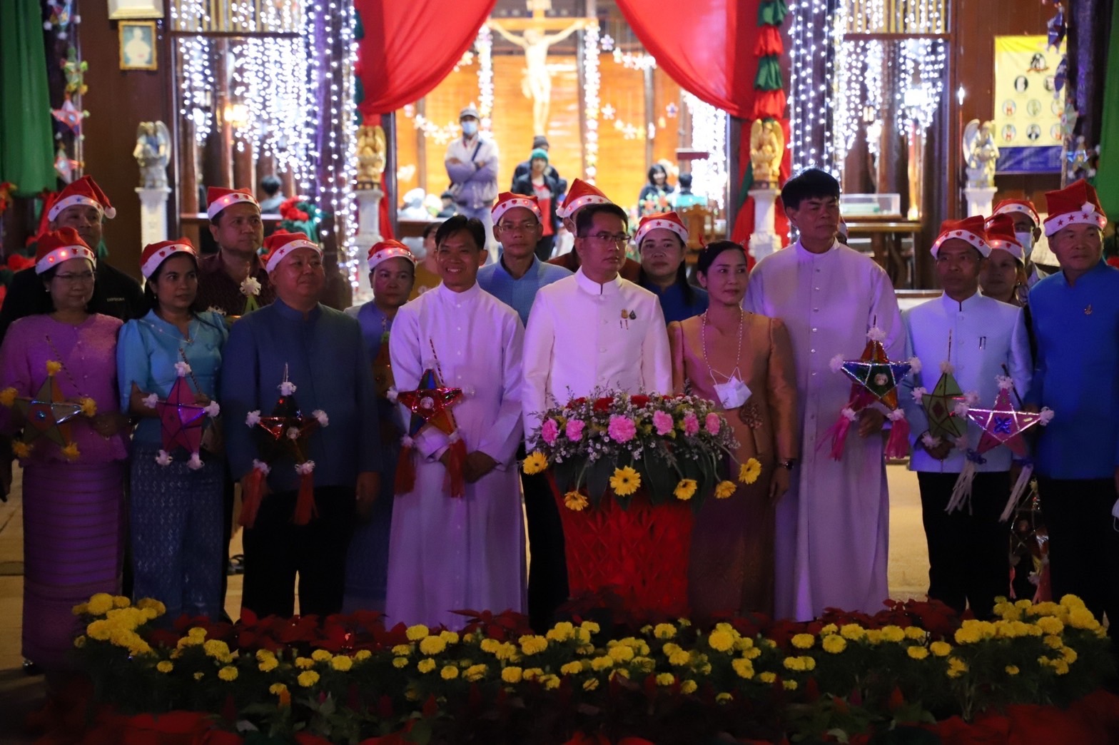 ?พช.ยโสธร ร่วมงานประเพณีแห่ดาวเทศกาลคริสต์มาส ส่งเสริมการท่องเที่ยวกระตุ้นเศรษฐกิจในพื้นที่อำเภอไทยเจริญ จังหวัดยโสธร