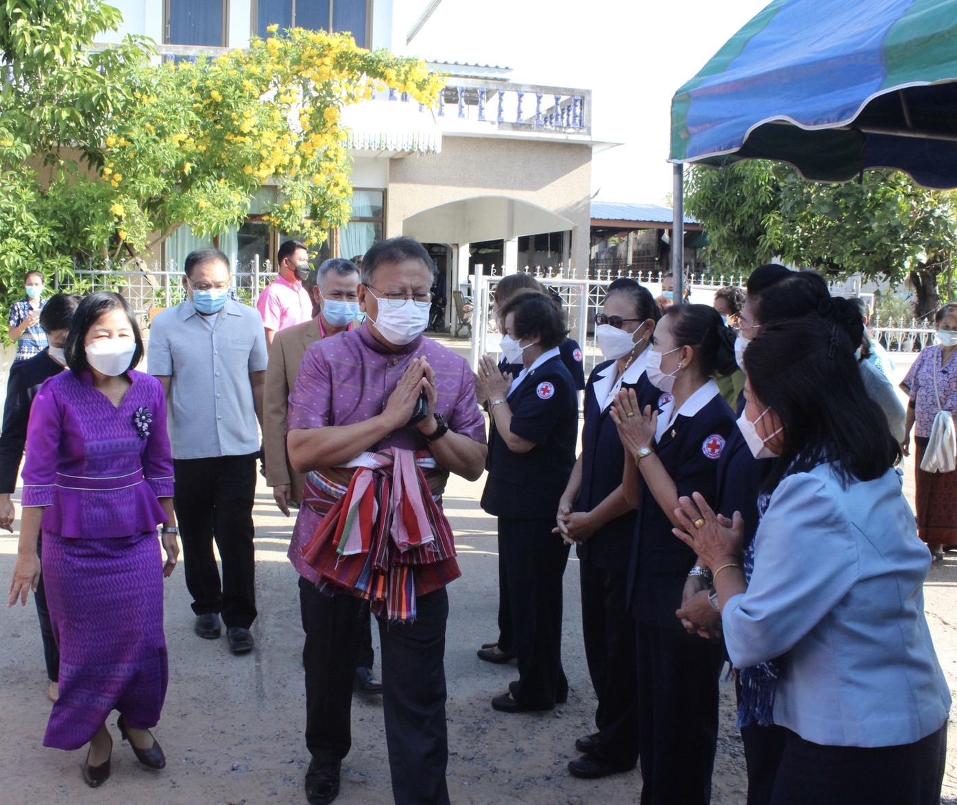 ?พช.ยโสธร ส่งมอบบ้านครัวเรือนตามโครงการบ้านห่วงใยจากใจ GLO ประจำปี 2565