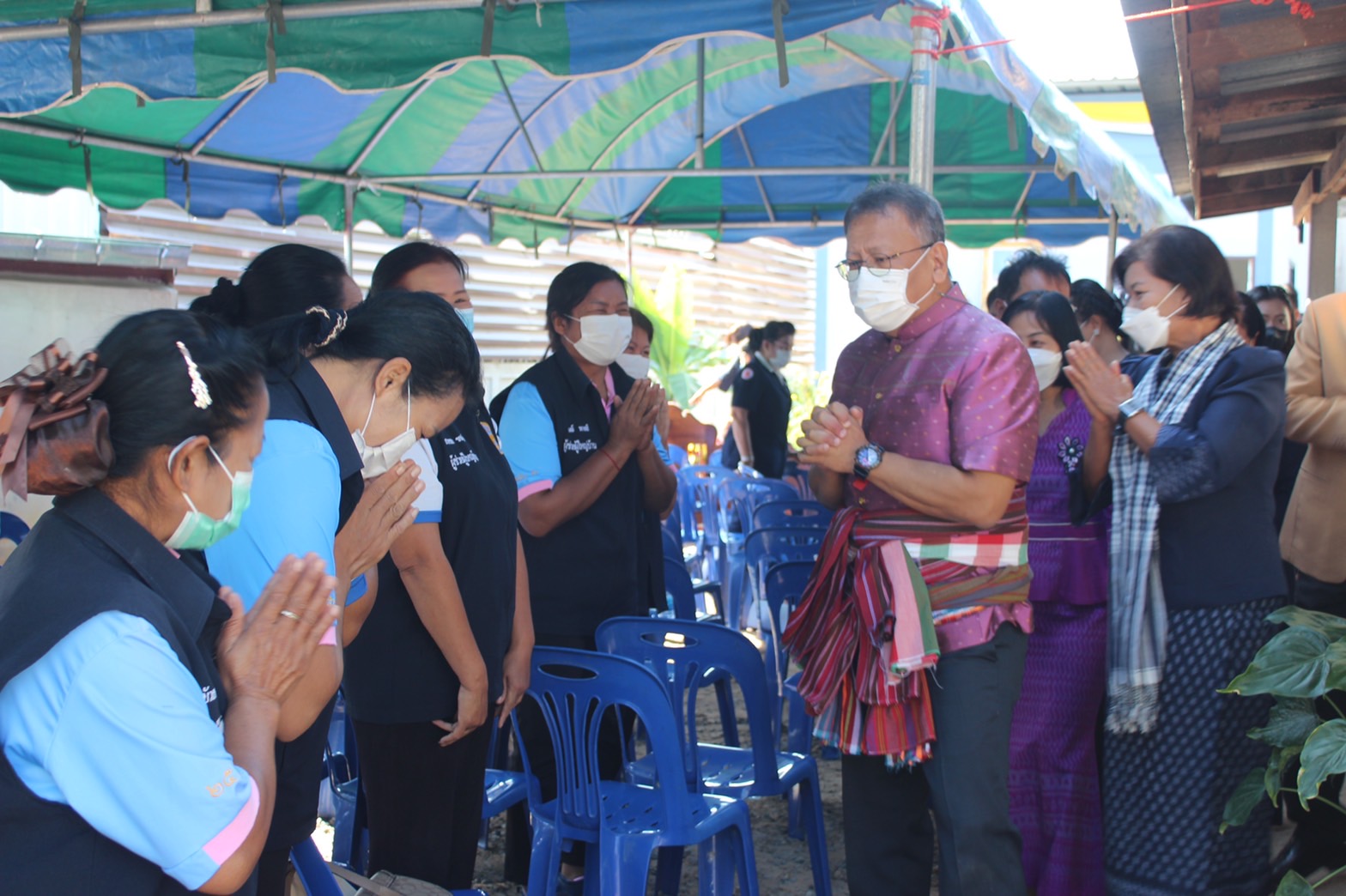 ?พช.ยโสธร ส่งมอบบ้านครัวเรือนตามโครงการบ้านห่วงใยจากใจ GLO ประจำปี 2565