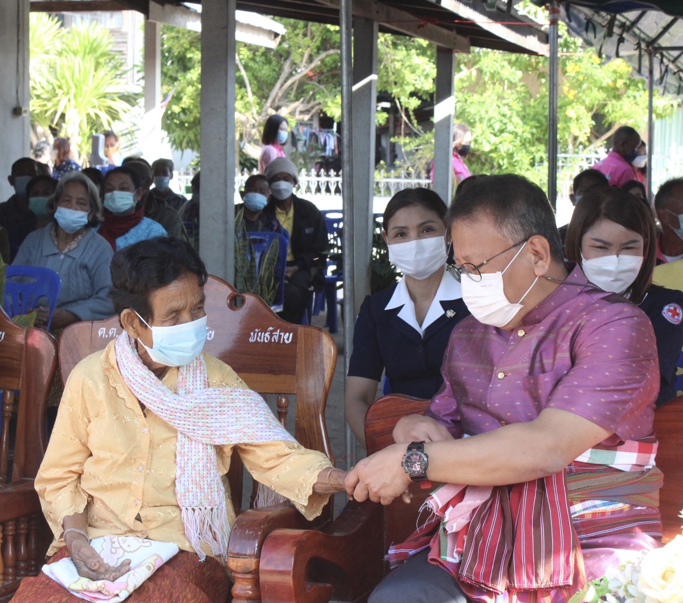 ?พช.ยโสธร ส่งมอบบ้านครัวเรือนตามโครงการบ้านห่วงใยจากใจ GLO ประจำปี 2565