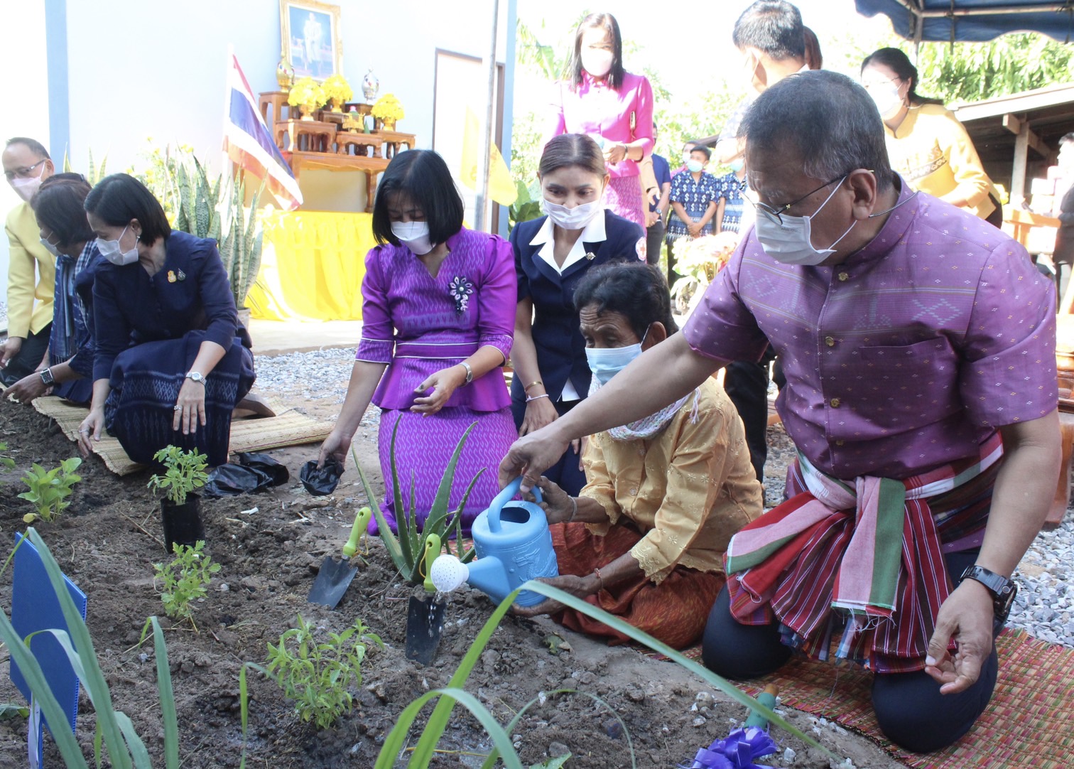 ?พช.ยโสธร ส่งมอบบ้านครัวเรือนตามโครงการบ้านห่วงใยจากใจ GLO ประจำปี 2565