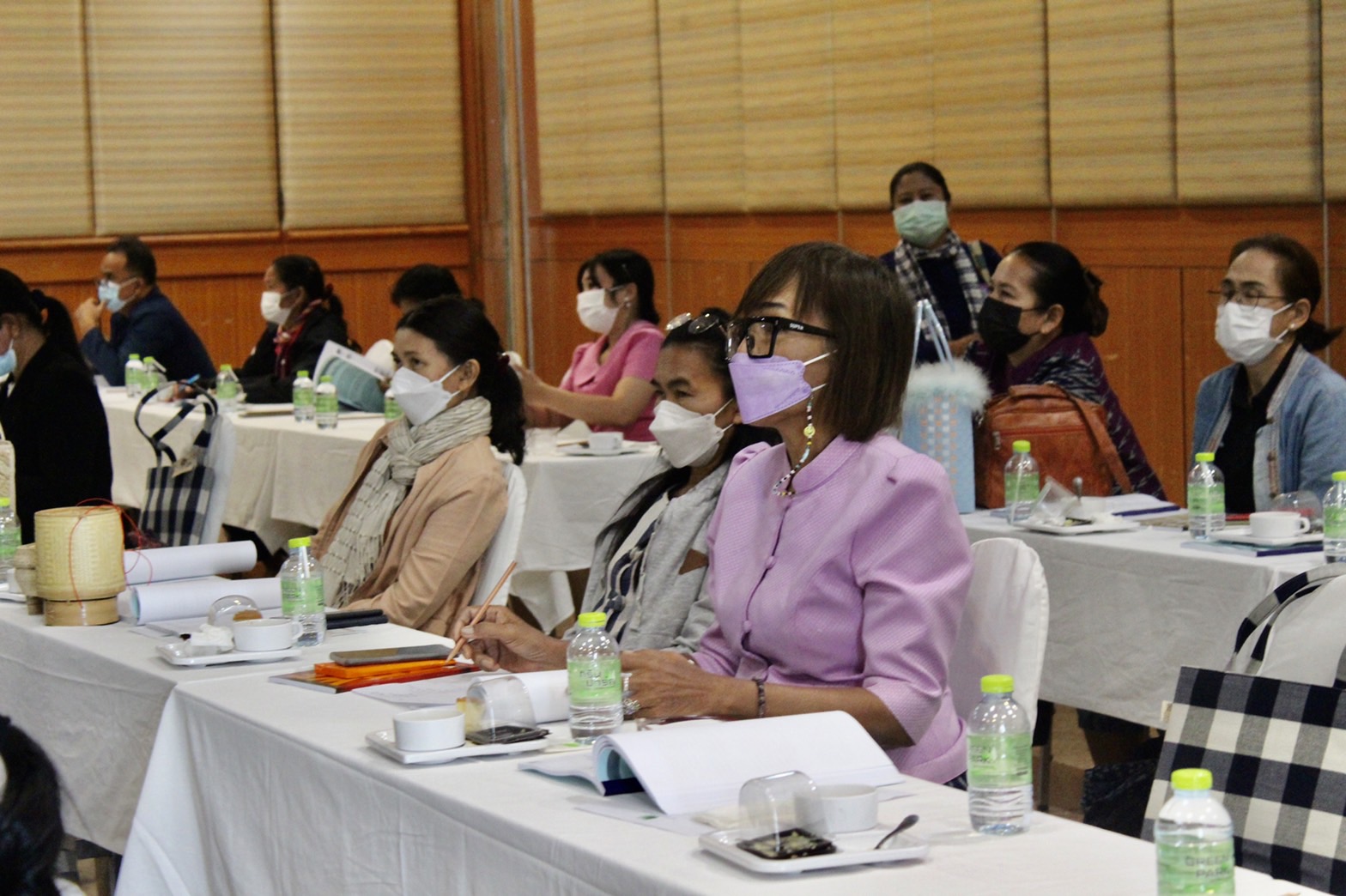 ?พช.ยโสธร ดำเนินโครงการพัฒนาผลิตภัณฑ์สินค้าชุมชน กิจกรรมส่งเสริมกระบวนการเครือข่ายองค์ความรู้ (Knowledge-Based OTOP : KBO)กิจกรรมย่อย พัฒนาผลิตภัณฑ์ OTOP โดยเครือข่ายองค์ความรู้ KBO จังหวัดยโสธร