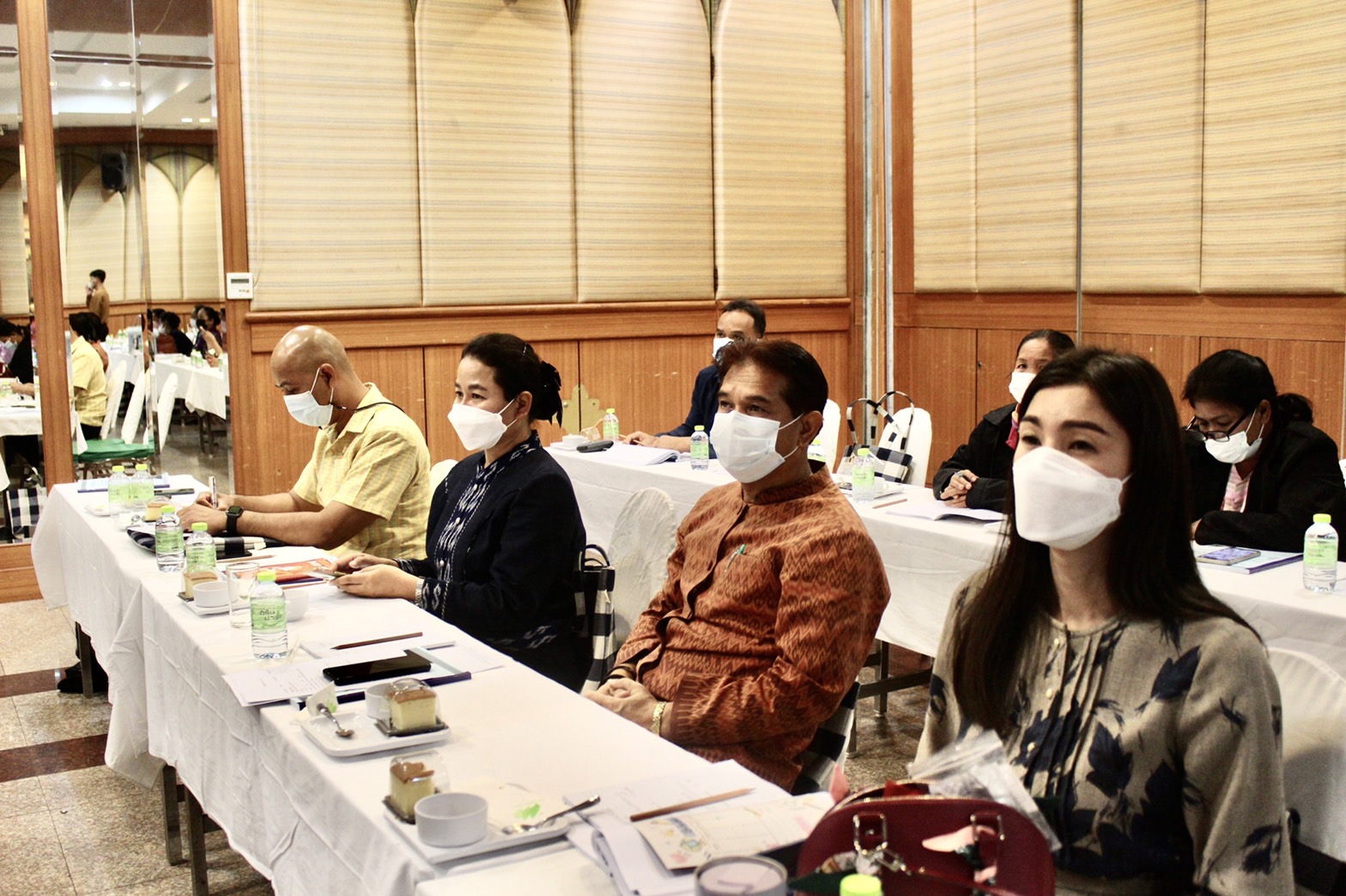 ?พช.ยโสธร ดำเนินโครงการพัฒนาผลิตภัณฑ์สินค้าชุมชน กิจกรรมส่งเสริมกระบวนการเครือข่ายองค์ความรู้ (Knowledge-Based OTOP : KBO)กิจกรรมย่อย พัฒนาผลิตภัณฑ์ OTOP โดยเครือข่ายองค์ความรู้ KBO จังหวัดยโสธร