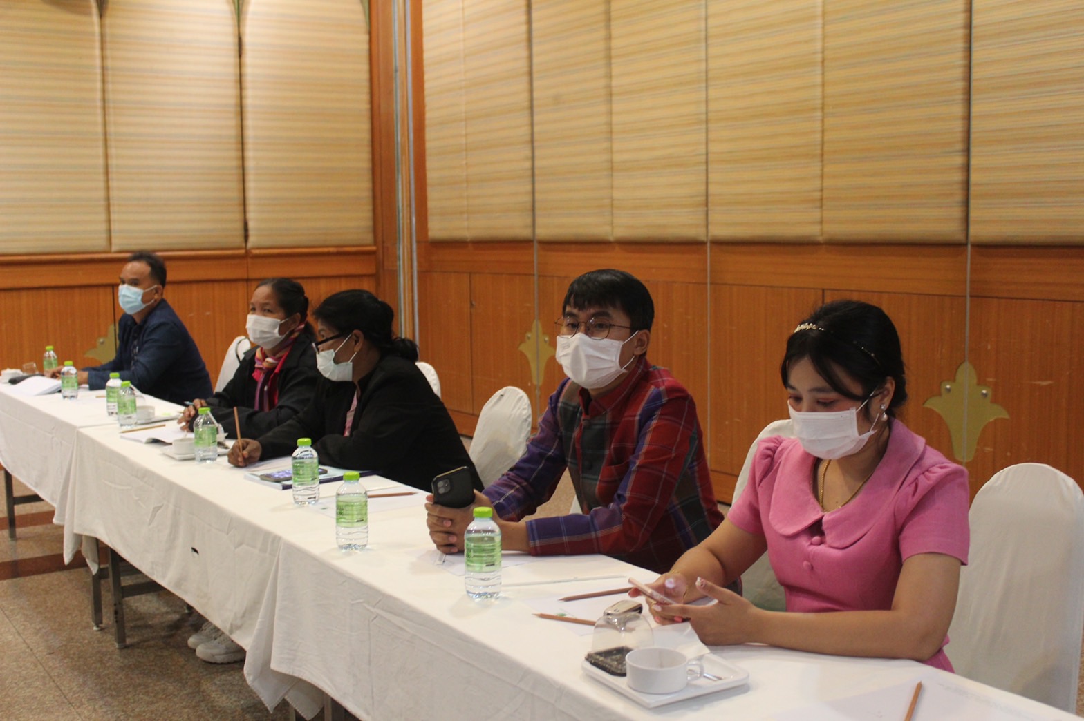 ?พช.ยโสธร ดำเนินโครงการพัฒนาผลิตภัณฑ์สินค้าชุมชน กิจกรรมส่งเสริมกระบวนการเครือข่ายองค์ความรู้ (Knowledge-Based OTOP : KBO)กิจกรรมย่อย พัฒนาผลิตภัณฑ์ OTOP โดยเครือข่ายองค์ความรู้ KBO จังหวัดยโสธร