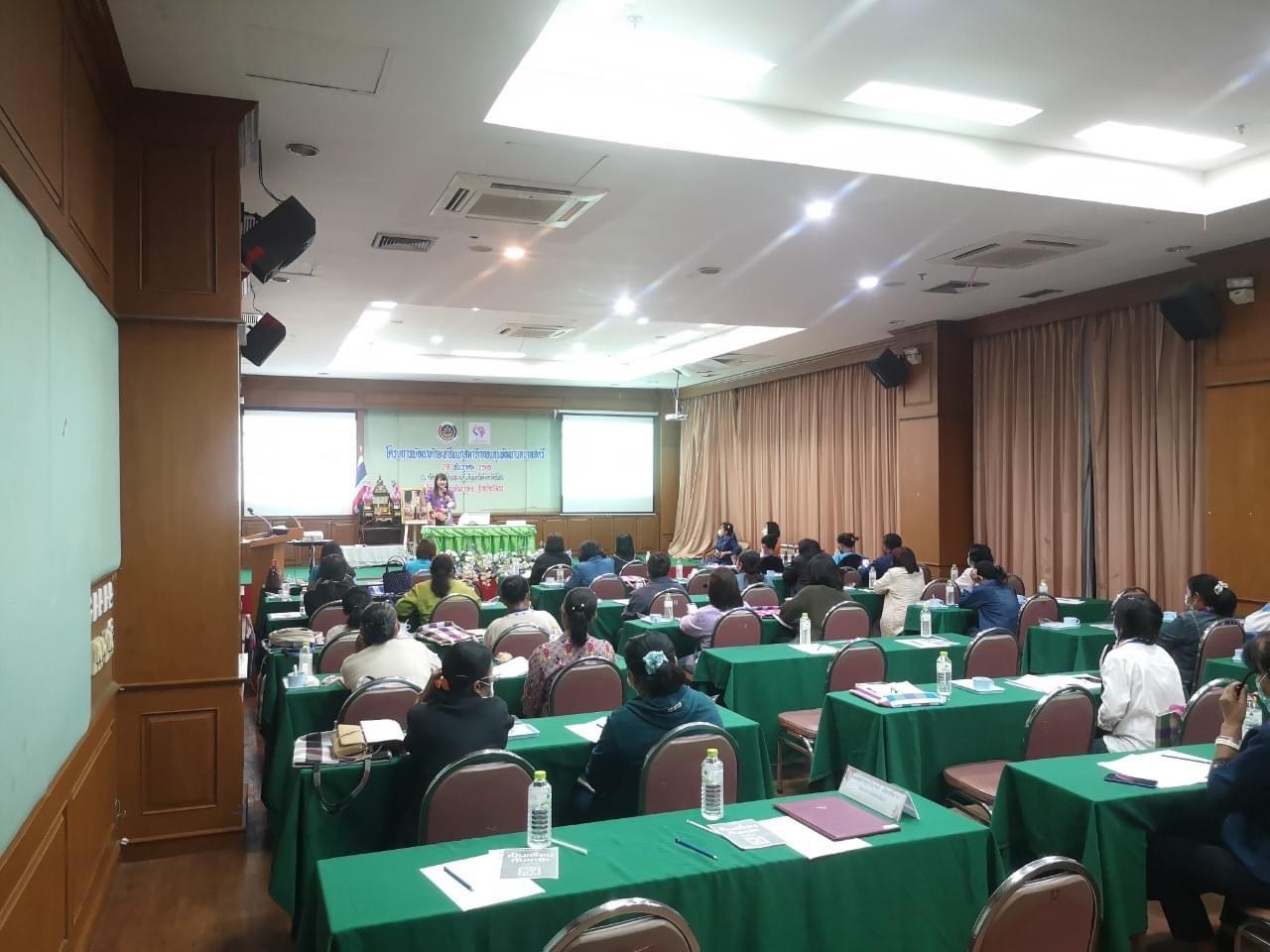 พช.ยโสธร เดินหน้าเสริมสร้างพัฒนาทักษะอาชีพกลุ่มสมาชิกกองทุนพัฒนาบทบาทสตรีจังหวัดยโสธร