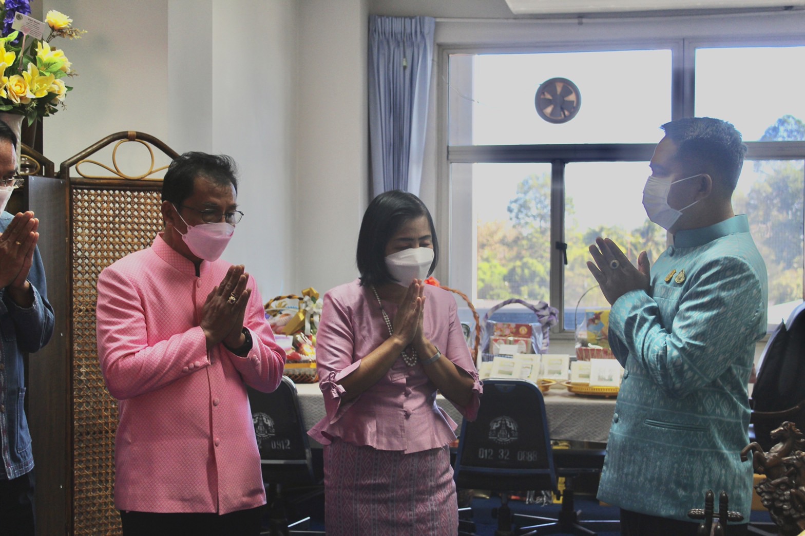 ?ทีมพช.ยโสธร เข้าอวยพรผู้ว่าราชการจังหวัดเนื่องในโอกาสวันขึ้น ปีใหม่ พ.ศ.2566