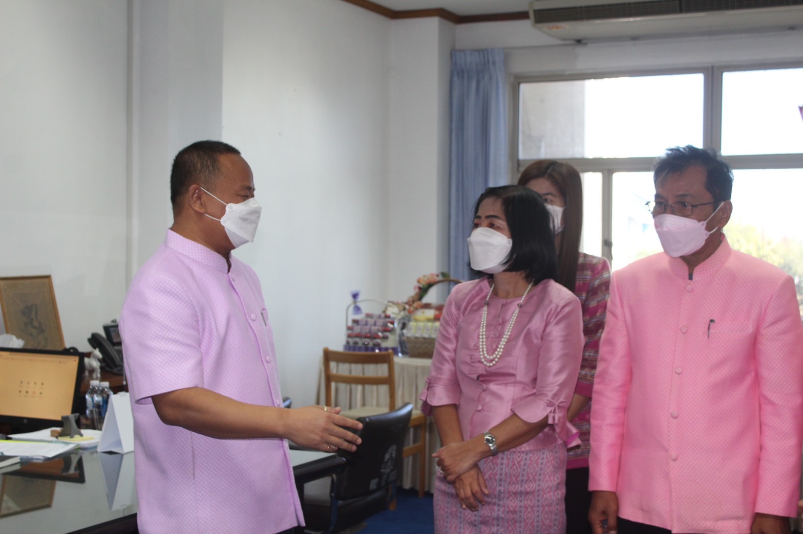 ?ทีมพช.ยโสธร เข้าอวยพรผู้ว่าราชการจังหวัดเนื่องในโอกาสวันขึ้น ปีใหม่ พ.ศ.2566