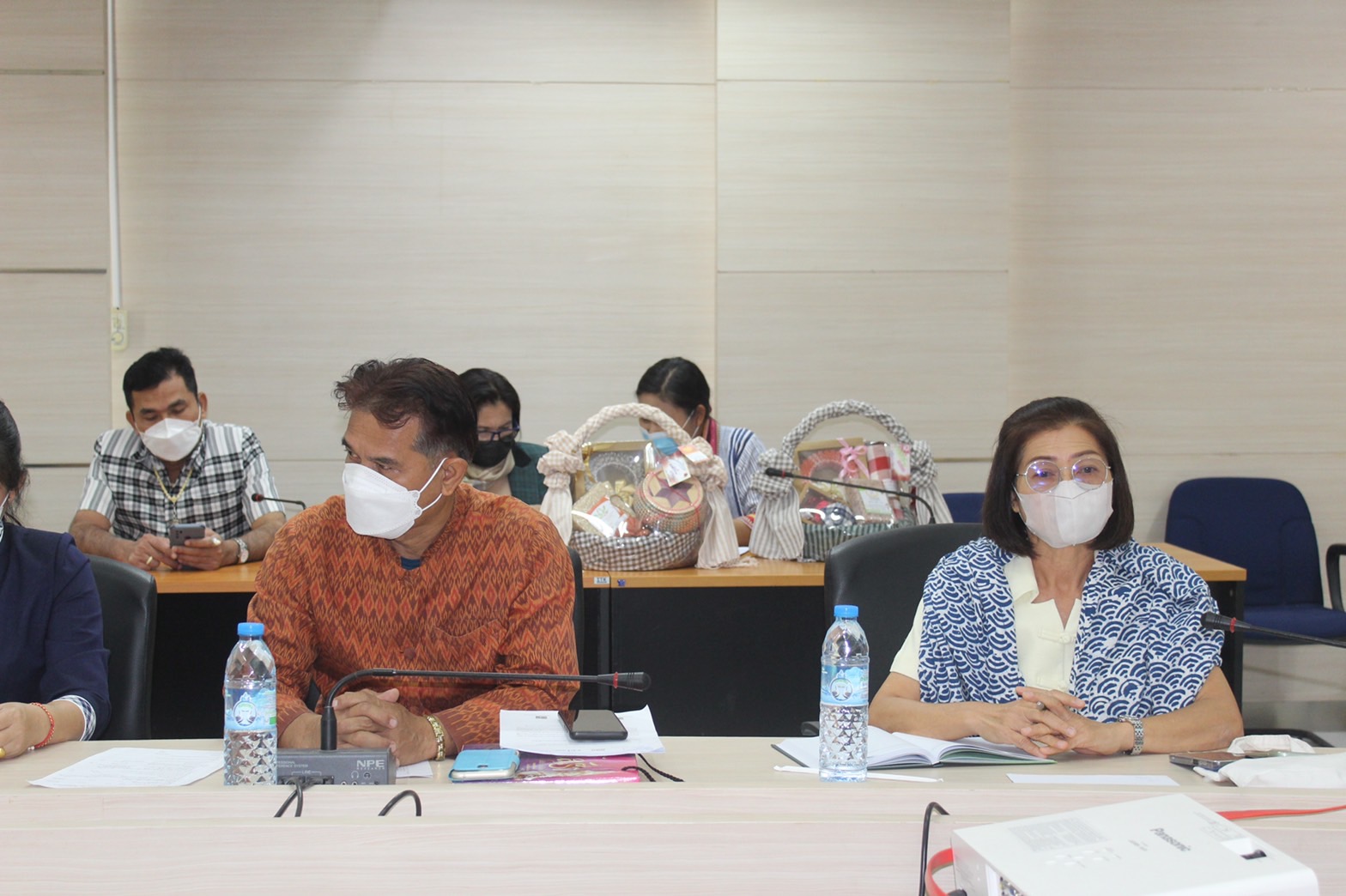 ☘️พช.ยโสธร ประชุมเตรียมความพร้อมผู้ผลิต ผู้ประกอบการ OTOP ในการเข้าร่วมจำหน่ายสินค้าตามโครงการเฉลิมพระเกียรติสมเด็จพระเจ้าลูกเธอ เจ้าฟ้าสิริวัณณวรี นารีรัตนราชกัญญา เนื่องในโอกาสวันคล้ายวันประสูติ วันที่ 8 มกราคม 2566