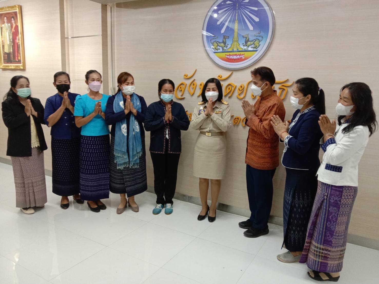 ☘️พช.ยโสธร ประชุมเตรียมความพร้อมผู้ผลิต ผู้ประกอบการ OTOP ในการเข้าร่วมจำหน่ายสินค้าตามโครงการเฉลิมพระเกียรติสมเด็จพระเจ้าลูกเธอ เจ้าฟ้าสิริวัณณวรี นารีรัตนราชกัญญา เนื่องในโอกาสวันคล้ายวันประสูติ วันที่ 8 มกราคม 2566