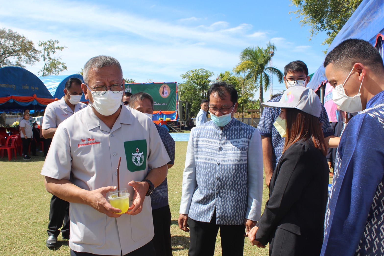 ?พช.ยโสธร ร่วมกิจกรรมหน่วยแพทย์อาสา สมเด็จพระศรีนครินทราบรมราชชนนี (พอ.สว.)ร่วมกับโครงการจังหวัดเคลื่อนที่ “เพิ่มรอยยิ้ม เติมความสุข ให้คนยโสธร”