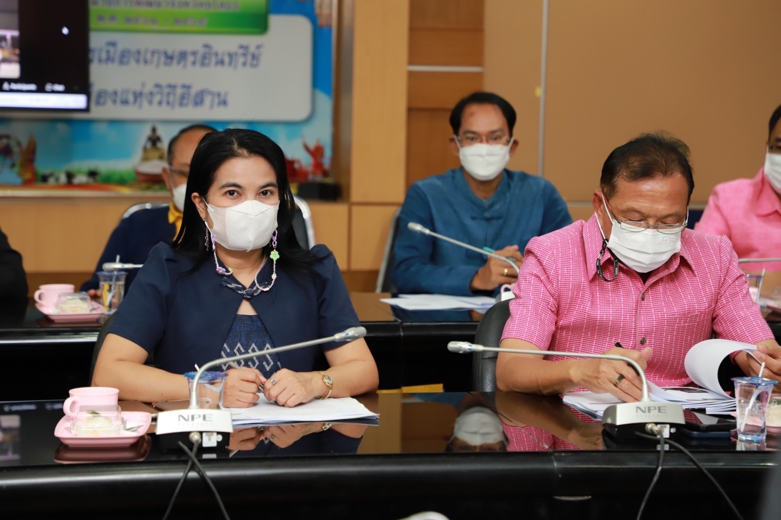 ?พช.ยโสธร ร่วมประชุมคณะกรรมมาธิการติดตามการบริหารงบประมาณ วุฒิสภา ของ นายชลธี ยังตรง ผู้ว่าราชการจังหวัดอุบลราชธานี/หัวหน้ากลุ่มจังหวัดภาคตะวันออกเฉียงเหนือตอนล่าง 2