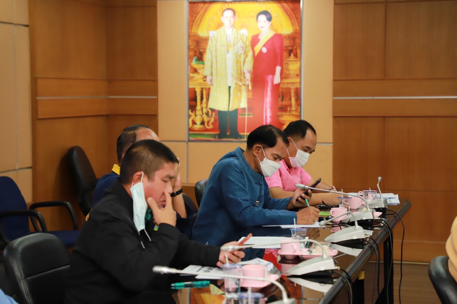 ?พช.ยโสธร ร่วมประชุมคณะกรรมมาธิการติดตามการบริหารงบประมาณ วุฒิสภา ของ นายชลธี ยังตรง ผู้ว่าราชการจังหวัดอุบลราชธานี/หัวหน้ากลุ่มจังหวัดภาคตะวันออกเฉียงเหนือตอนล่าง 2