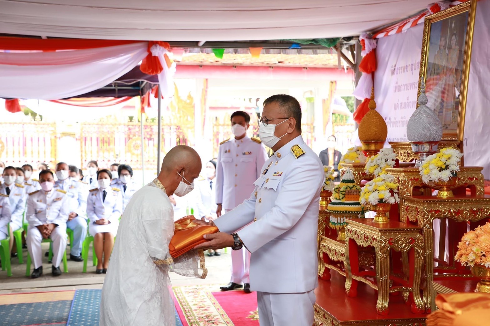 ?พช.ยโสธร ร่วมพิธีบรรพชาอุปสมบท เพื่อถวายพระพรชัยมงคล แด่สมเด็จพระเจ้าลูกเธอ เจ้าฟ้าพัชรกิติยาภา นเรนทิราเทพยวดี กรมหลวงราชสาริณีสิริพัชร มหาวัชรราชธิดา