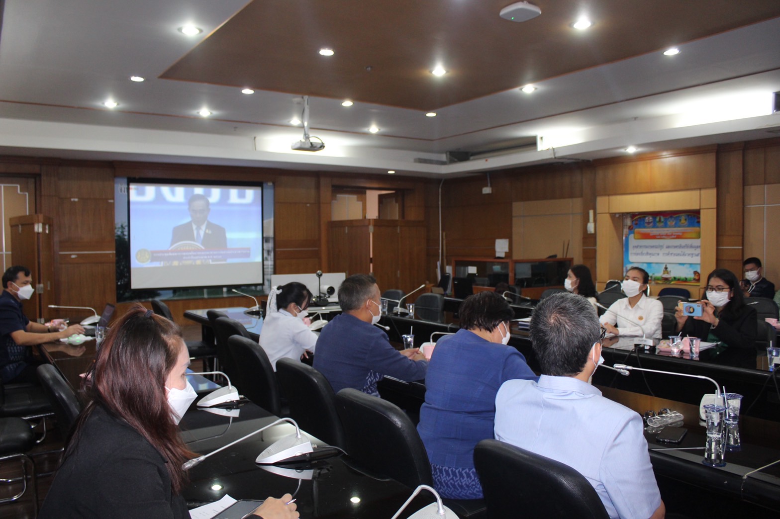 ?พช.ยโสธร ร่วมติดตามการถ่ายทอดการประชุมสัมมนาการมอบนโยบายและแนวทางการ จัดทำงบประมาณรายจ่ายประจำงบประมาณ พ.ศ.2567