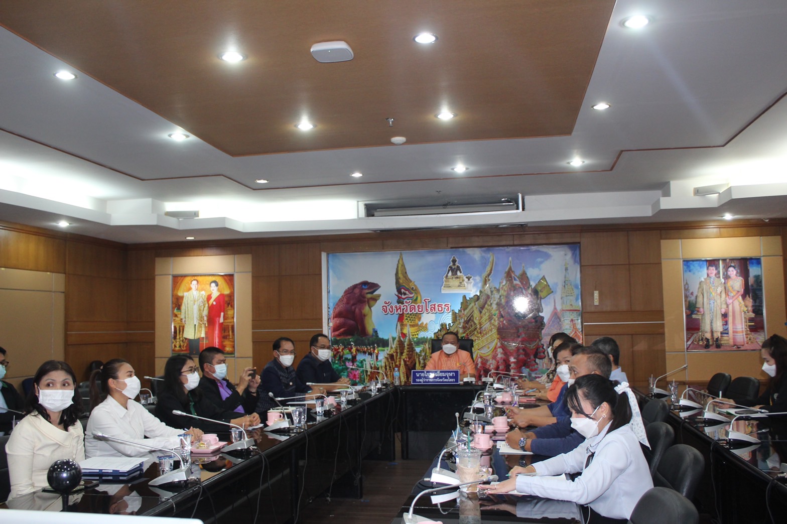 ?พช.ยโสธร ร่วมติดตามการถ่ายทอดการประชุมสัมมนาการมอบนโยบายและแนวทางการ จัดทำงบประมาณรายจ่ายประจำงบประมาณ พ.ศ.2567