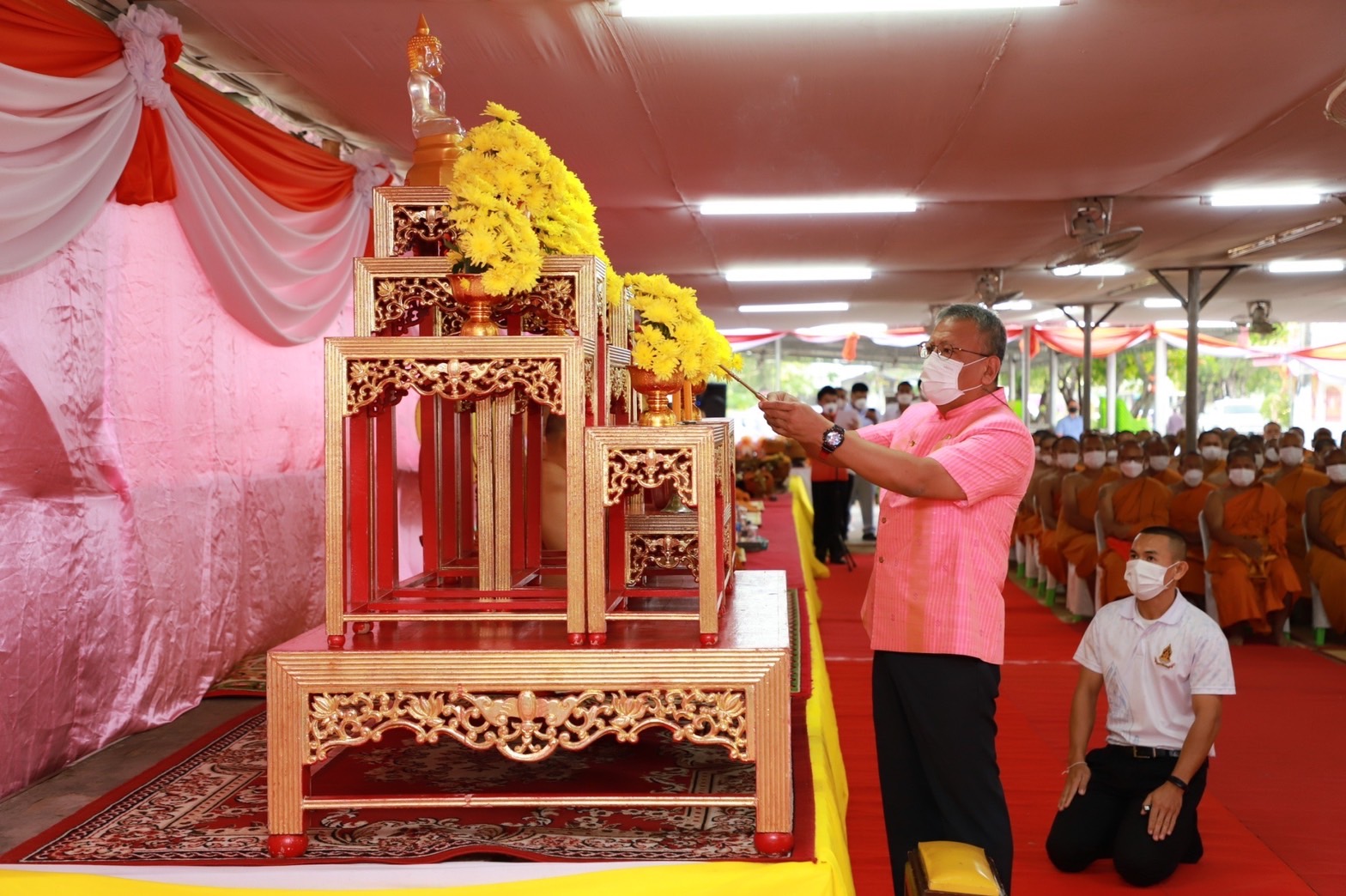 ?พช.ยโสธร ร่วมกิจกรรมทำบุญ ตักบาตรพระสงฆ์ เพื่อถวายพระราชกุศลสมเด็จพระเจ้าลูกเธอ เจ้าฟ้าพัชรกิติยาภา นเรนทิราเทพยวดี กรมหลวงราชสาริณีสิริพัชร มหาวัชรราชธิดา