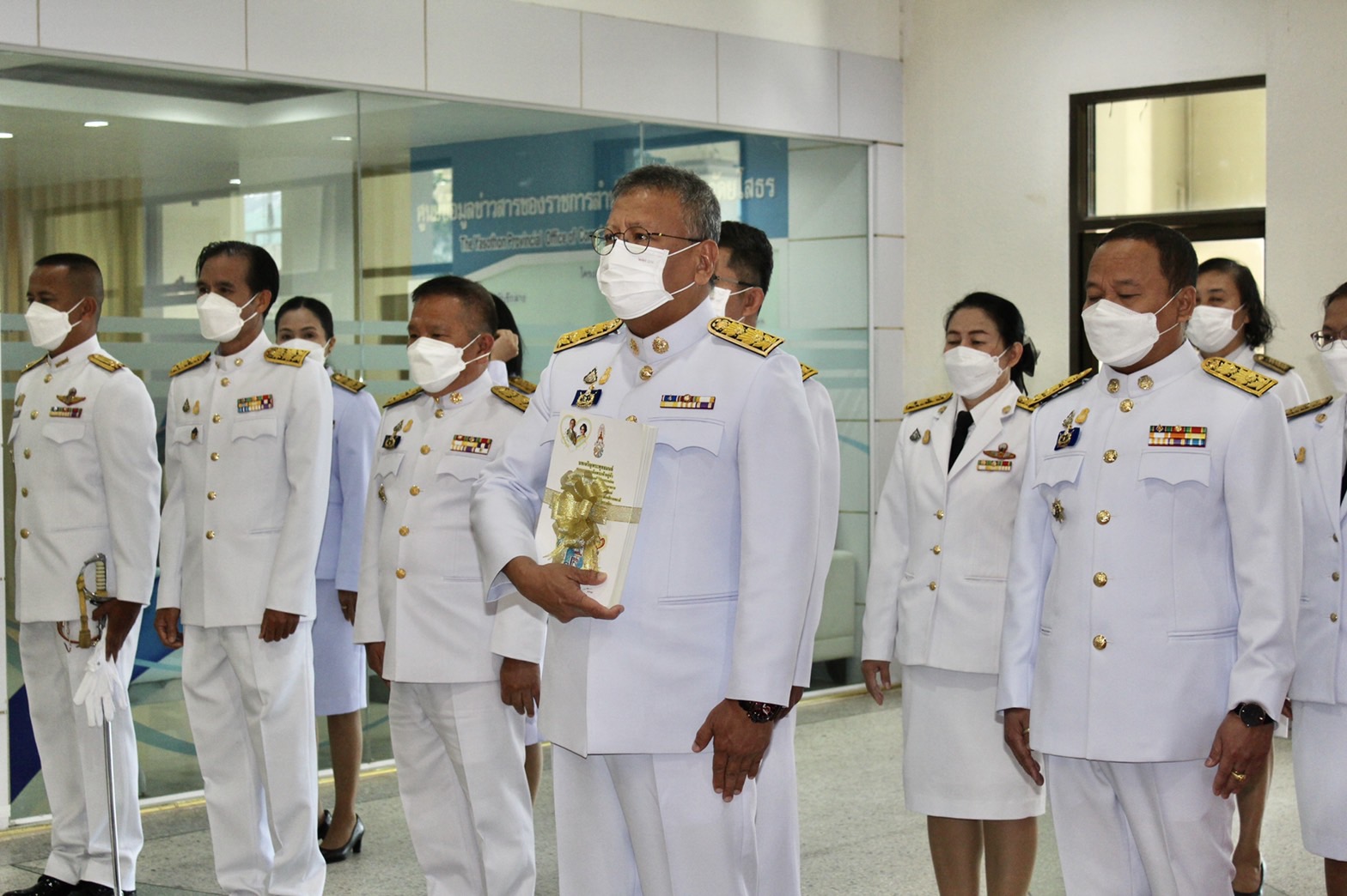 ?พช.ยโสธร ร่วมพิธีรับหนังสือสวดมนต์ บทเจริญพระพุทธมนต์