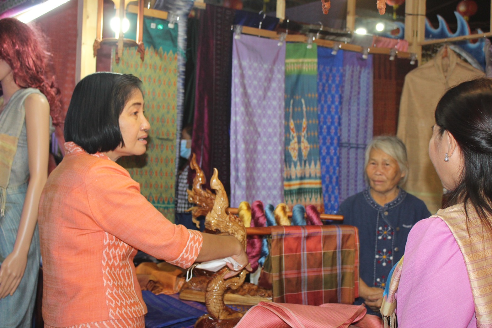 ?พช.ยโสธร ร่วมพิธีเปิดตลาดวัฒนธรรม ถนนสายวัฒนธรรม ชูลาบยโสธร soft power กระตุ้นเศรษฐกิจ