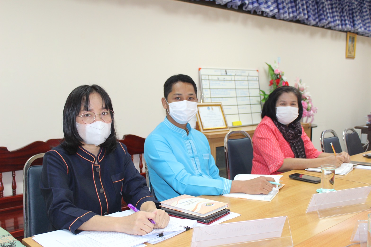 ?พช.ยโสธร ร่วมประชุมมาตรการปรับปรุงประสิทธิภาพในการปฏิบัติราชการ ปี ’66ผ่านระบบออนไลน์เพื่อถ่ายทอดค่าเป้าหมายรายบุคคลให้เจ้าหน้าที่พช.ทราบรายละเอียดตัวชี้วัด และค่าเป้าหมายร่วมกัน